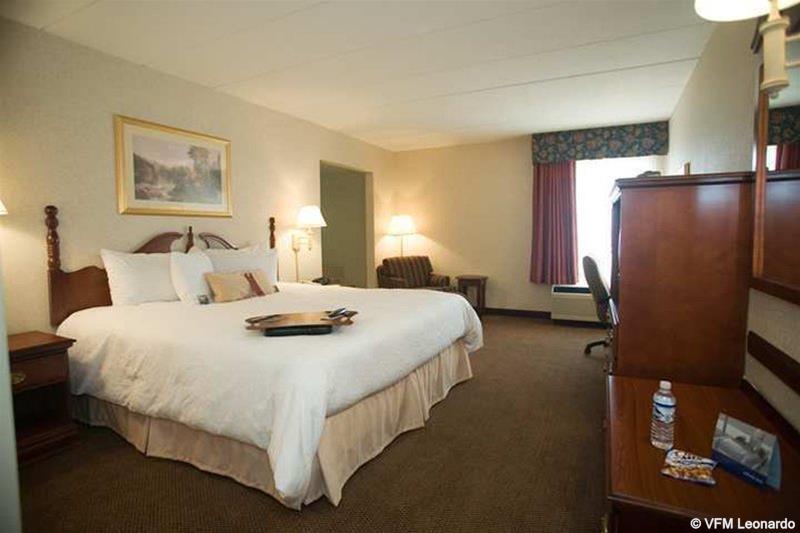 Hampton Inn Cincinnati Hampton Inn Cincinnati