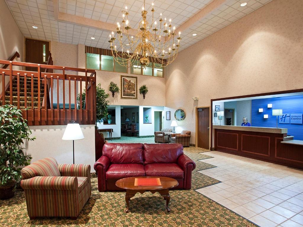 City Express by Marriott Findlay