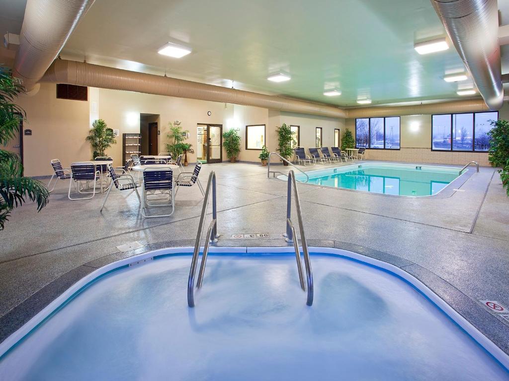 City Express by Marriott Findlay