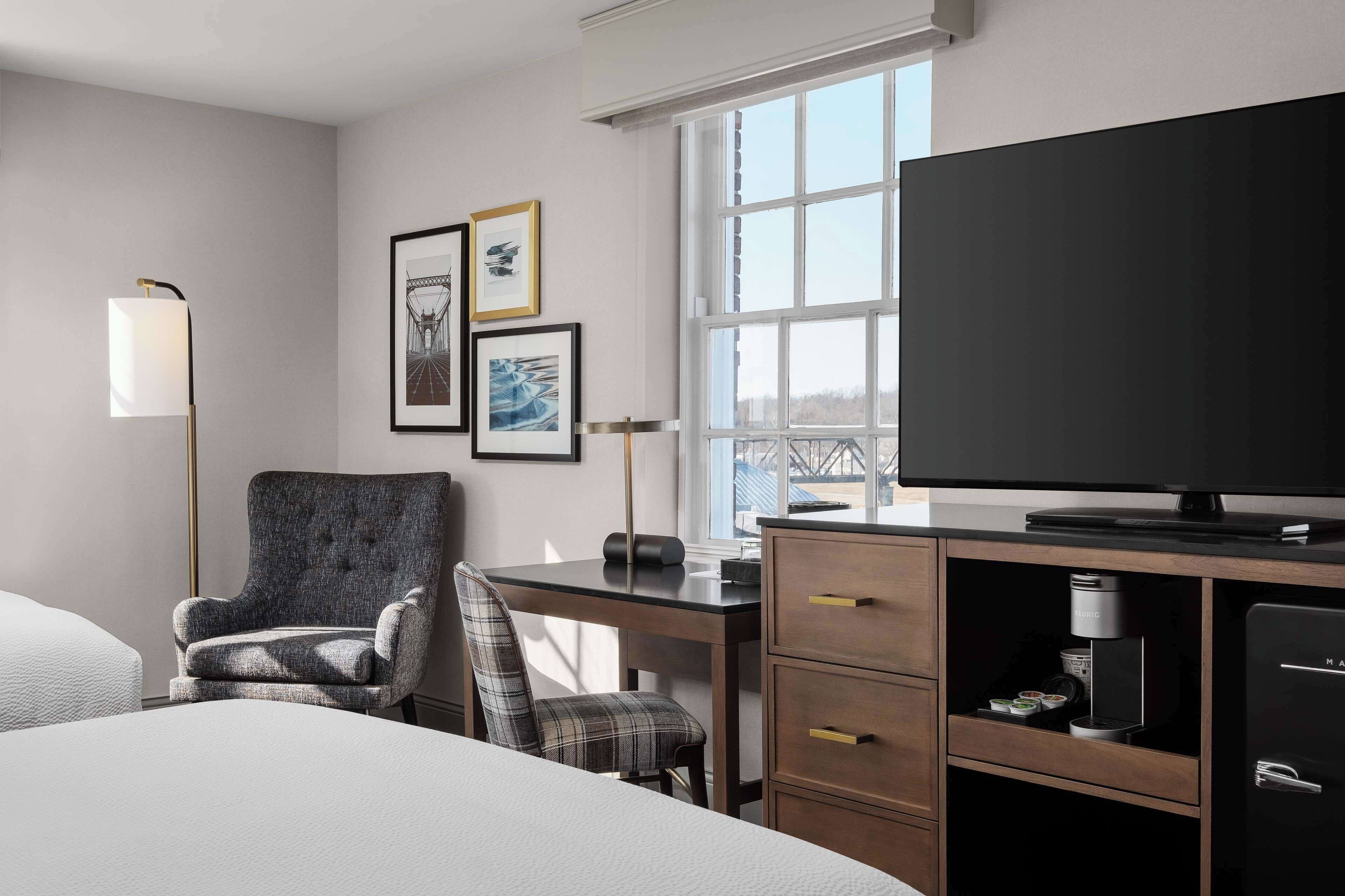 Well House Hamilton Tapestry Collection