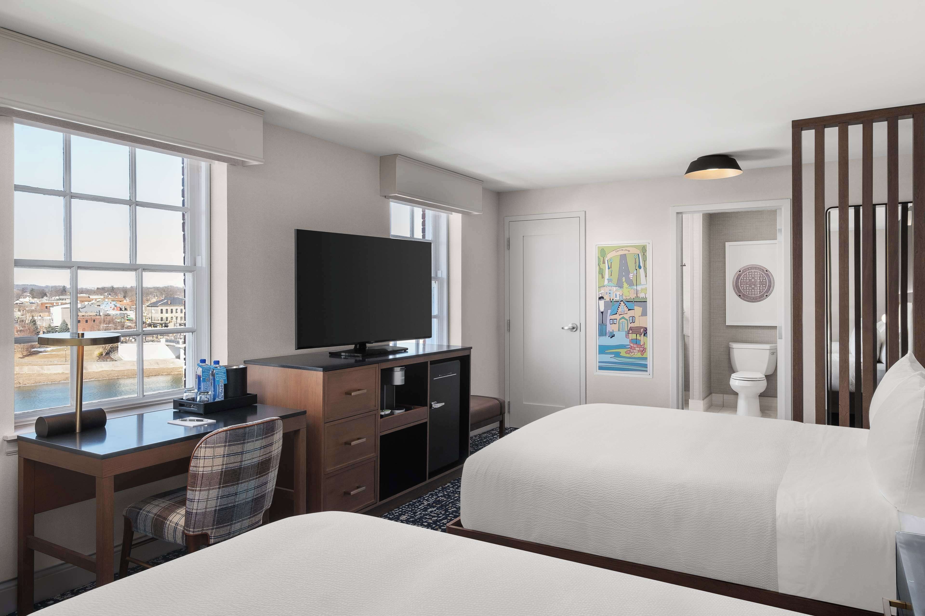 Well House Hamilton Tapestry Collection