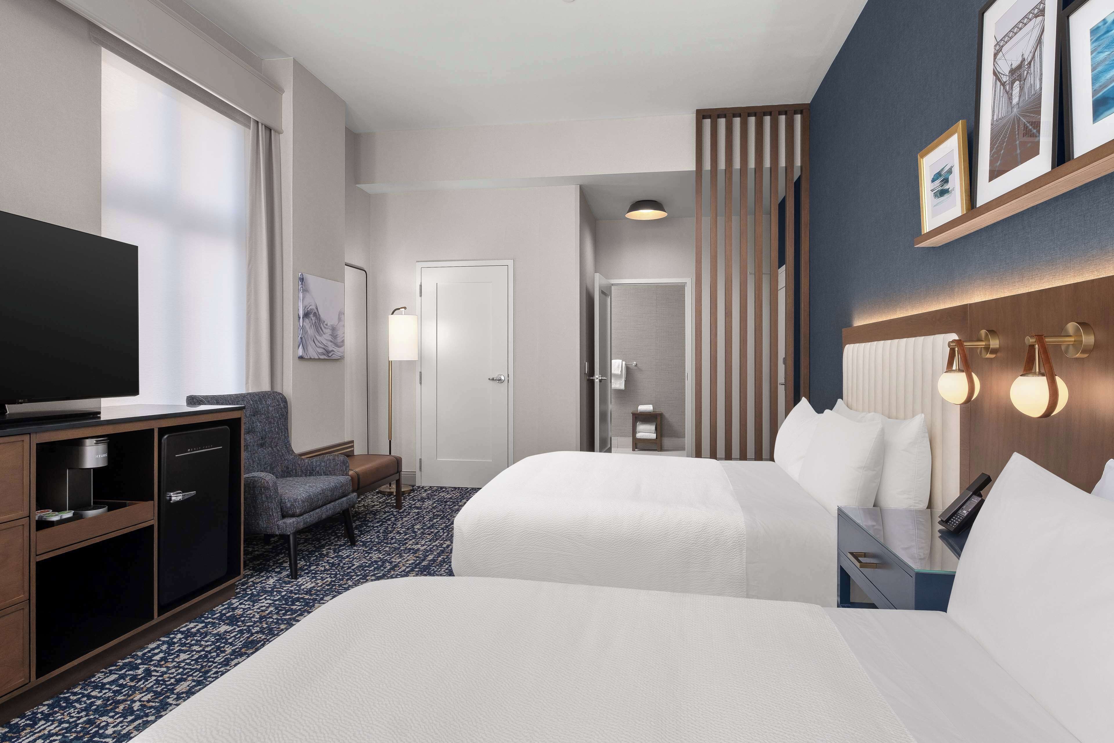 Well House Hamilton Tapestry Collection