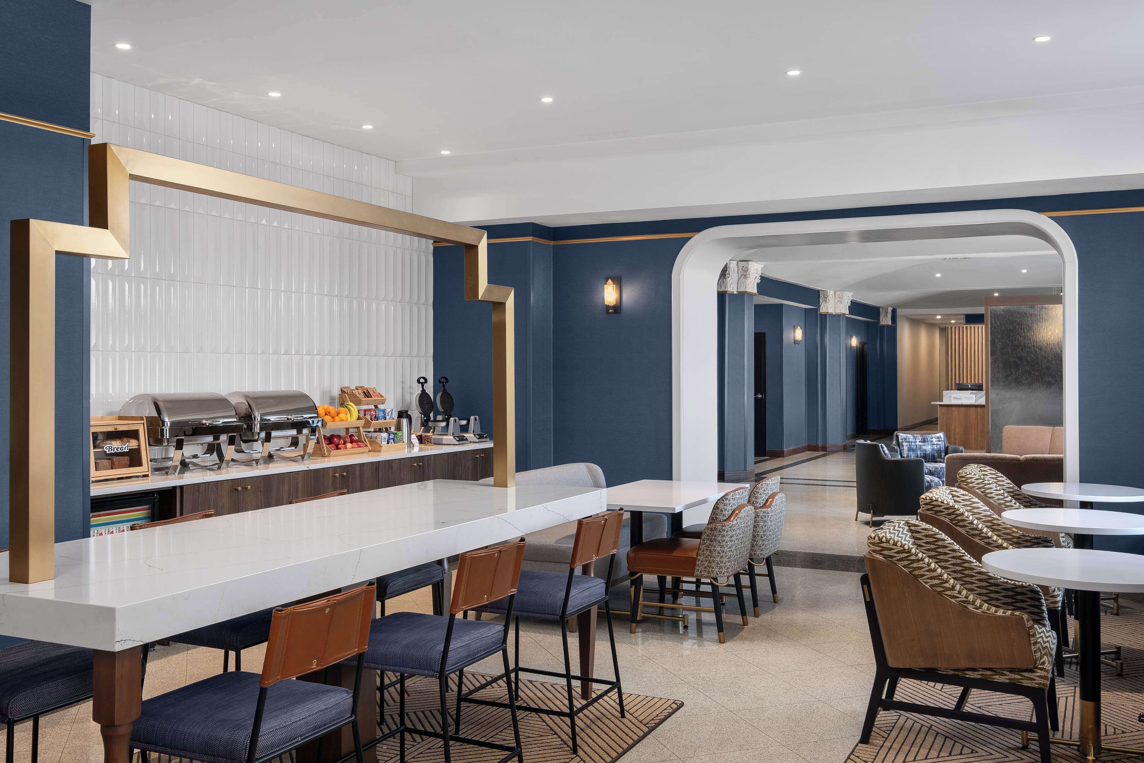 Well House Hamilton Tapestry Collection