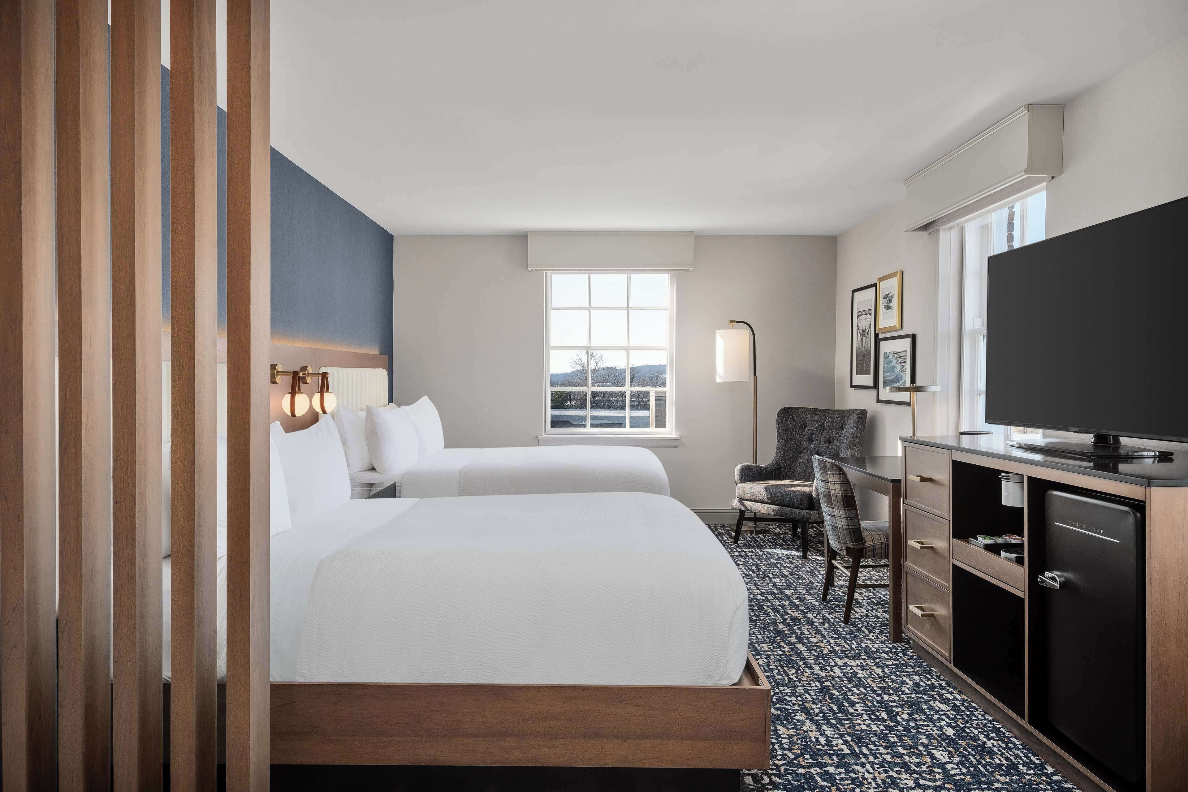 Well House Hamilton Tapestry Collection