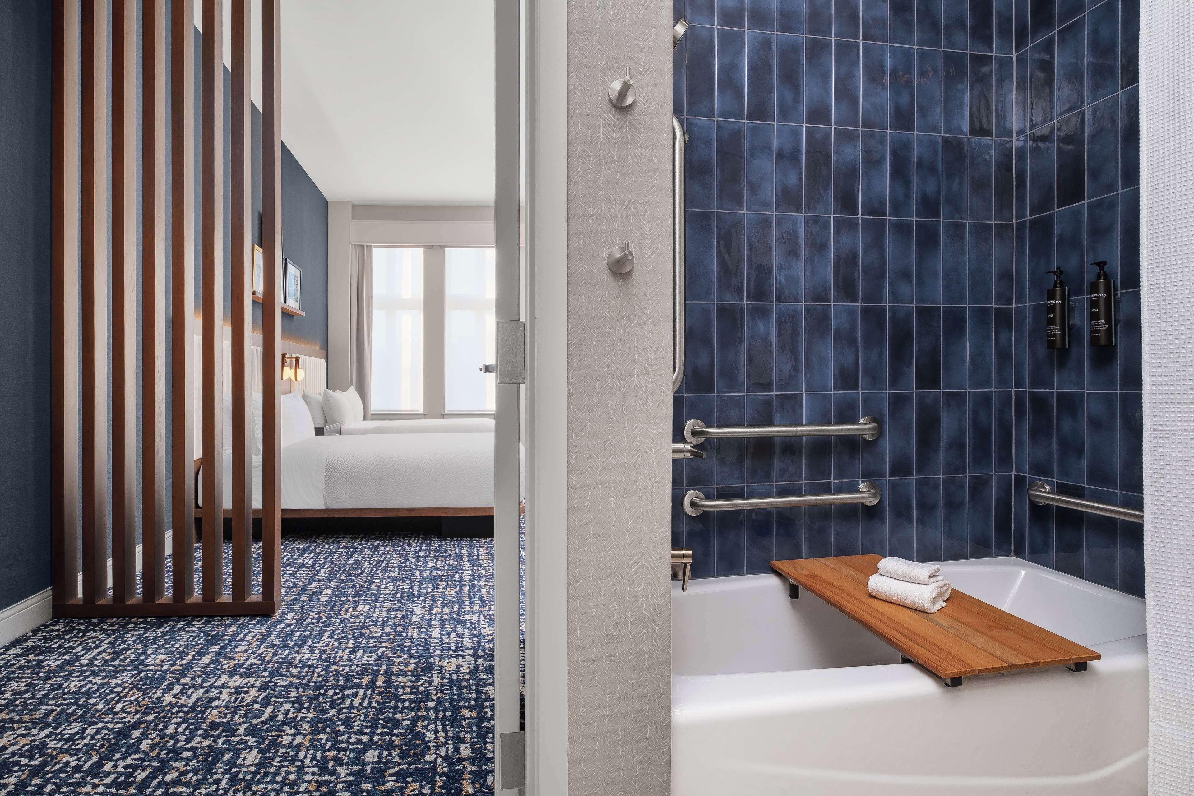 Well House Hamilton Tapestry Collection