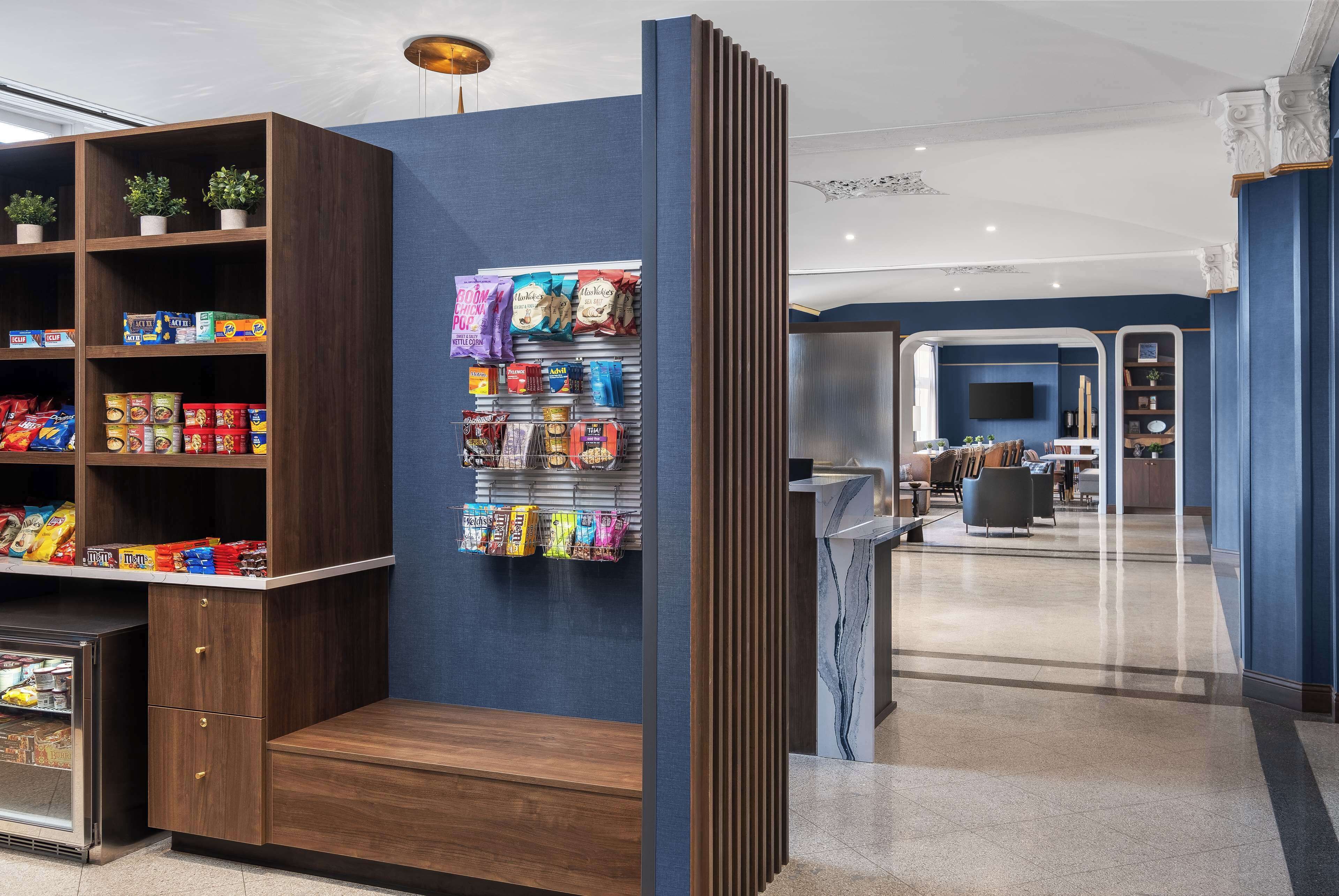 Well House Hamilton Tapestry Collection