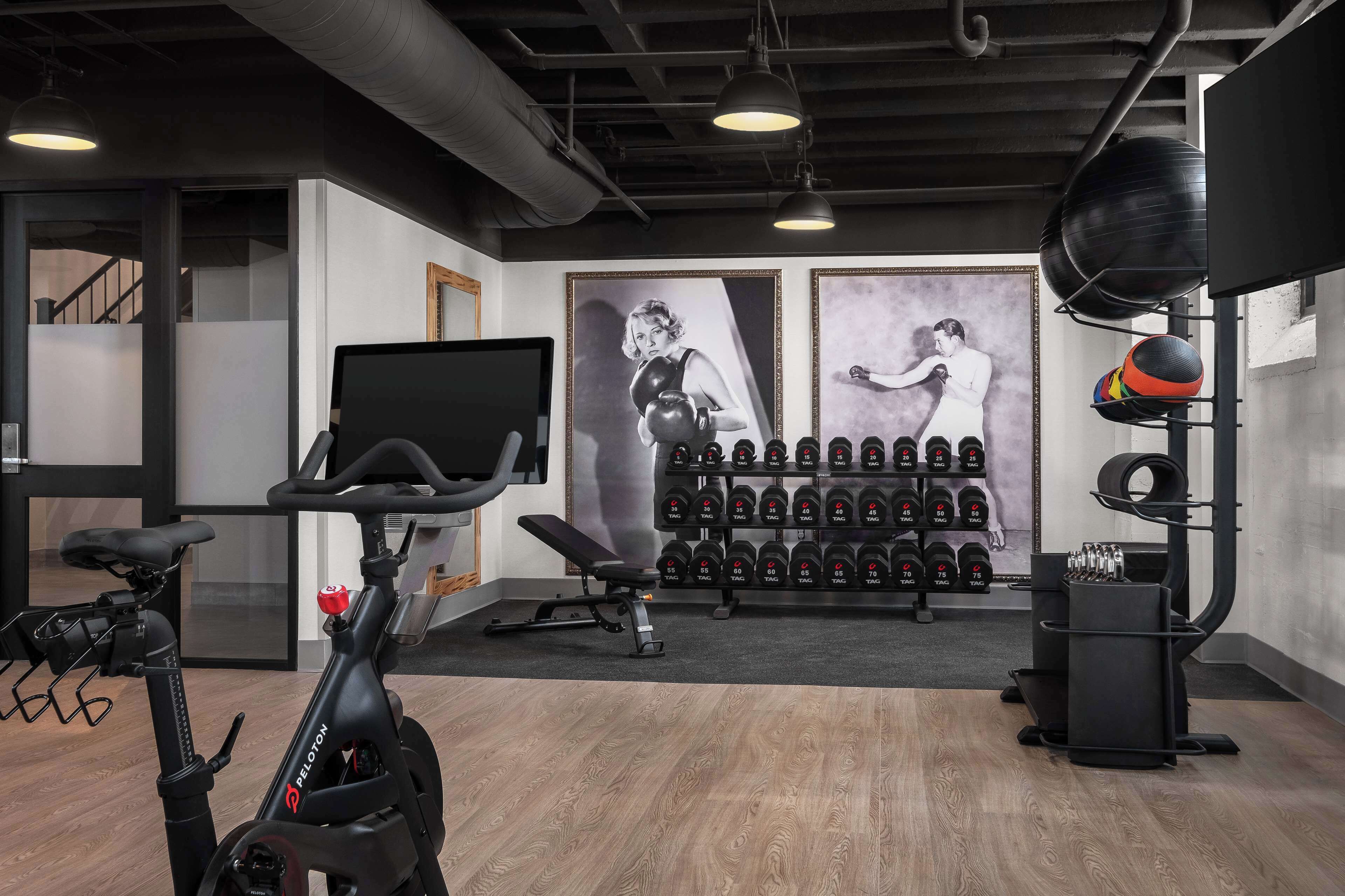 Well House Hamilton Tapestry Collection