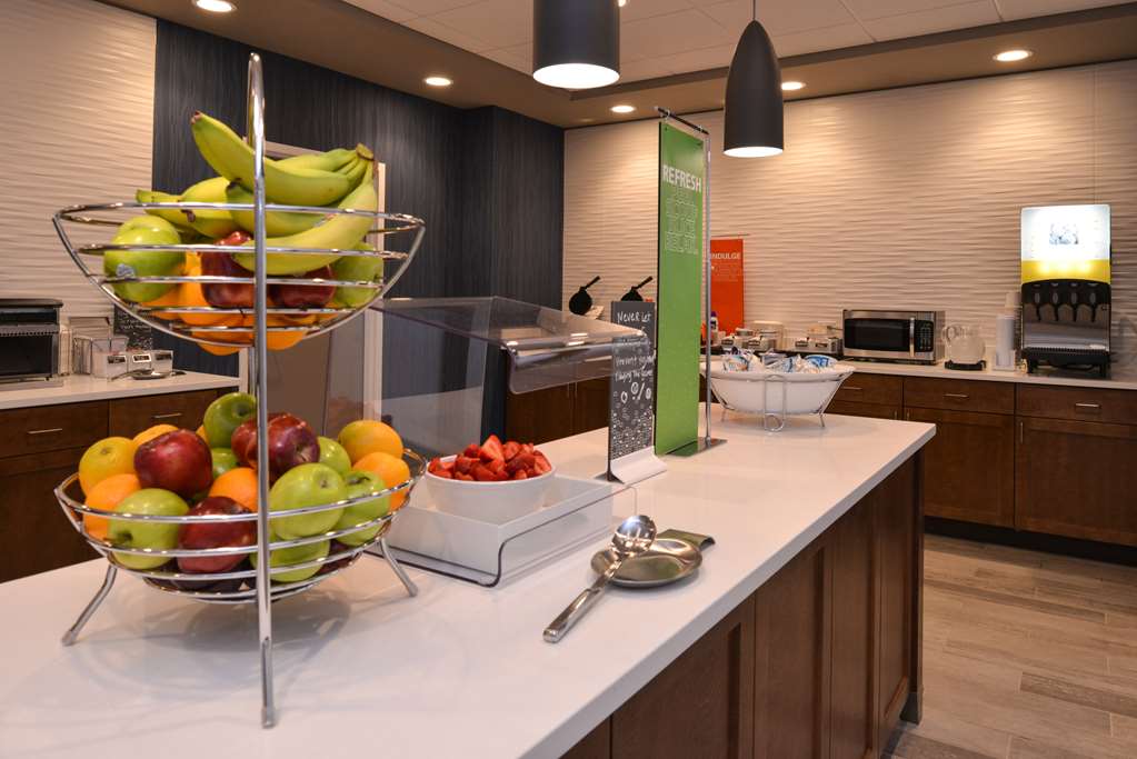 Hampton Inn & Suites Cincinnati-Mason