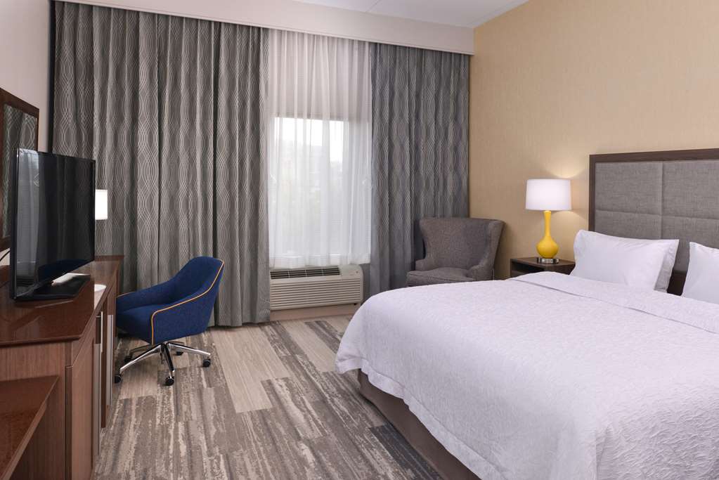 Hampton Inn & Suites Cincinnati-Mason