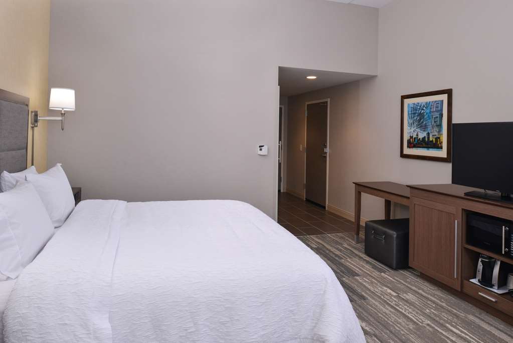 Hampton Inn & Suites Cincinnati-Mason