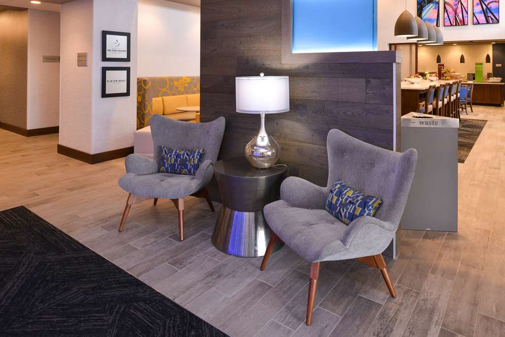 Hampton Inn & Suites Cincinnati-Mason