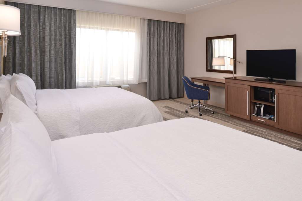 Hampton Inn & Suites Cincinnati-Mason