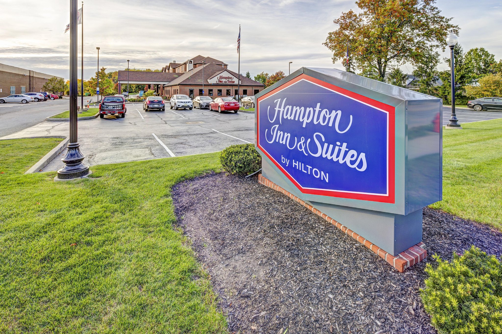Hampton Inn & Suites Cleveland Airport Hampton Inn & Suites Cleveland Airport