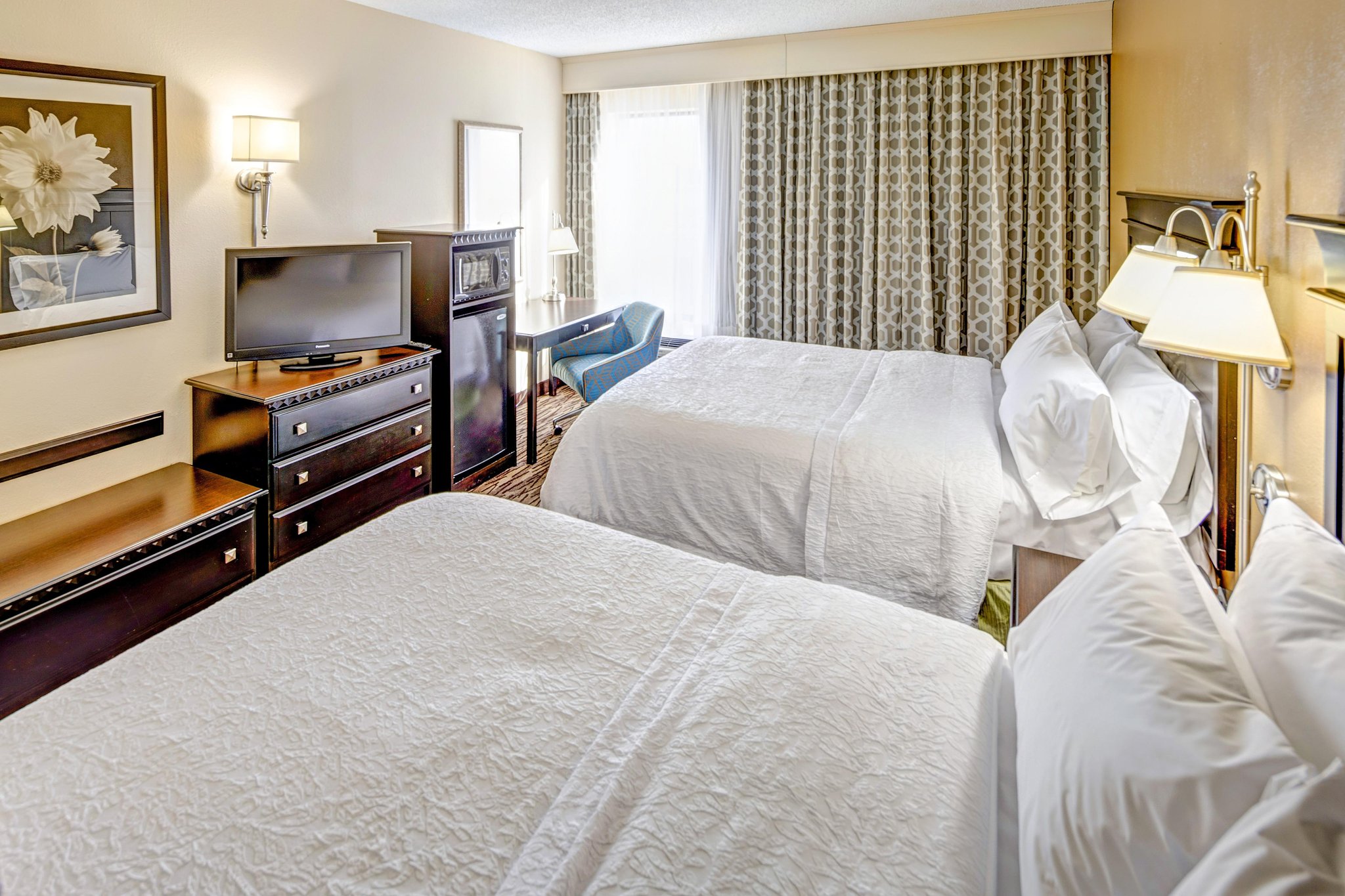 Hampton Inn & Suites Cleveland Airport Hampton Inn & Suites Cleveland Airport
