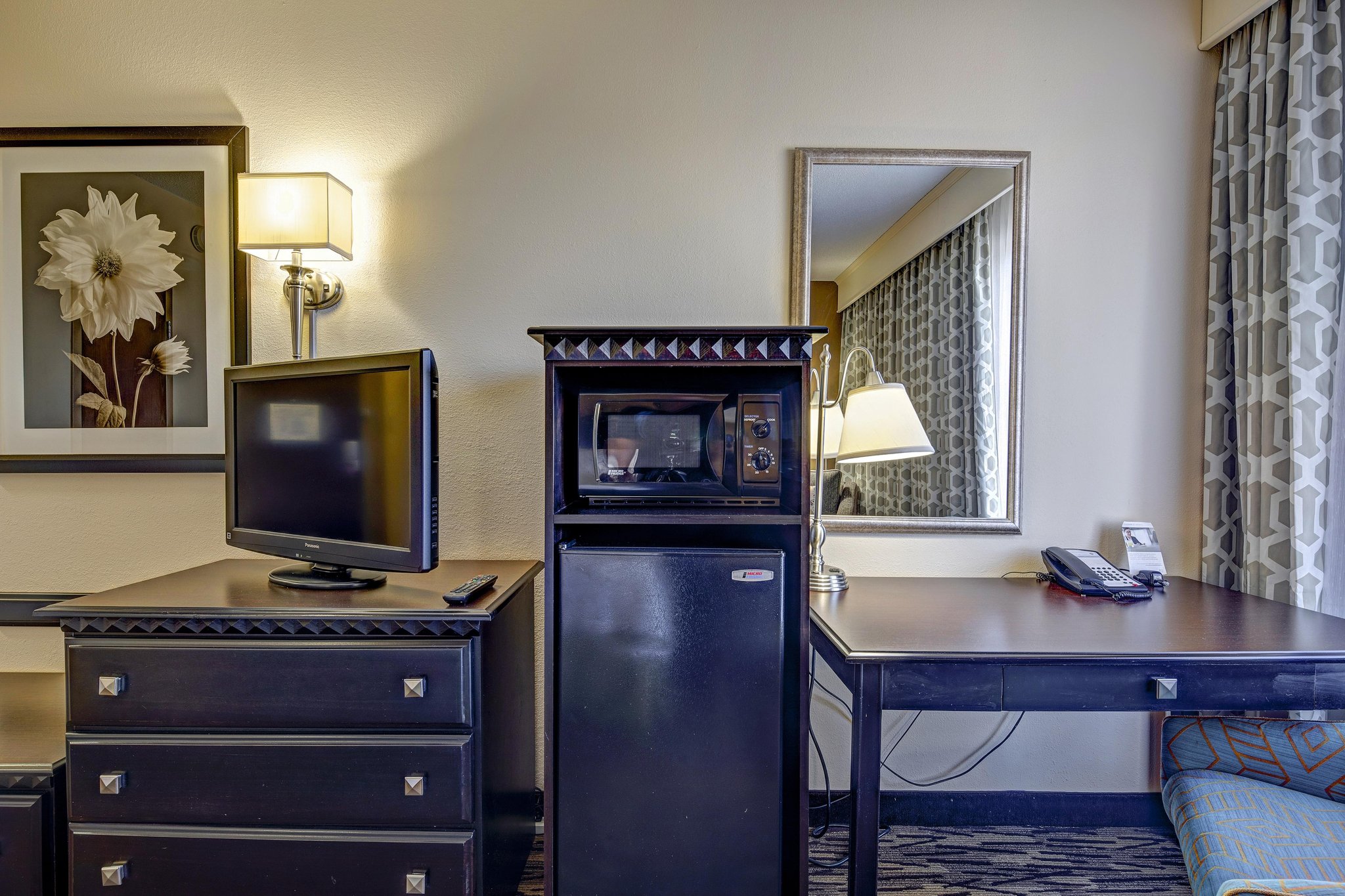 Hampton Inn & Suites Cleveland Airport Hampton Inn & Suites Cleveland Airport
