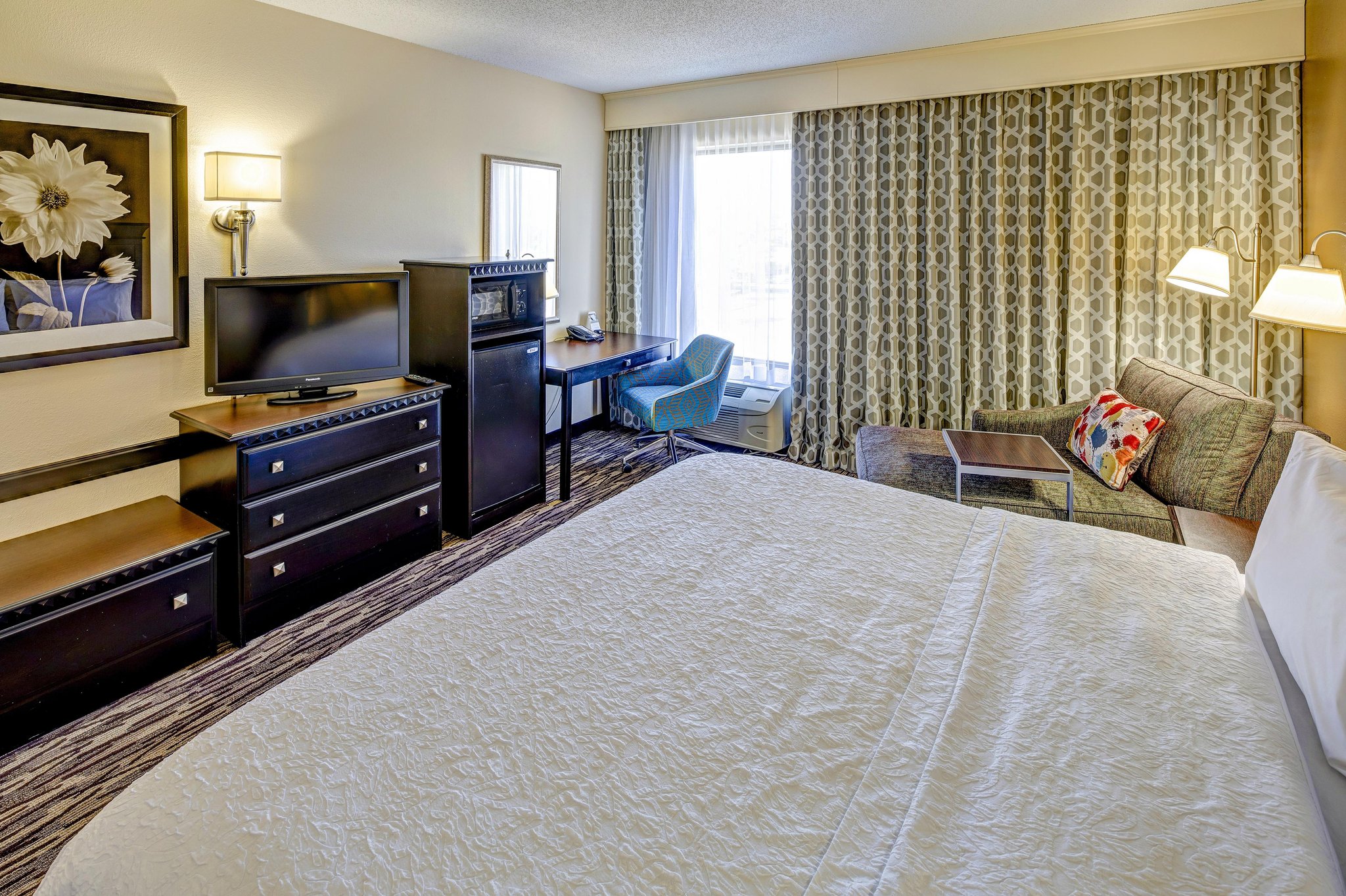 Hampton Inn & Suites Cleveland Airport Hampton Inn & Suites Cleveland Airport