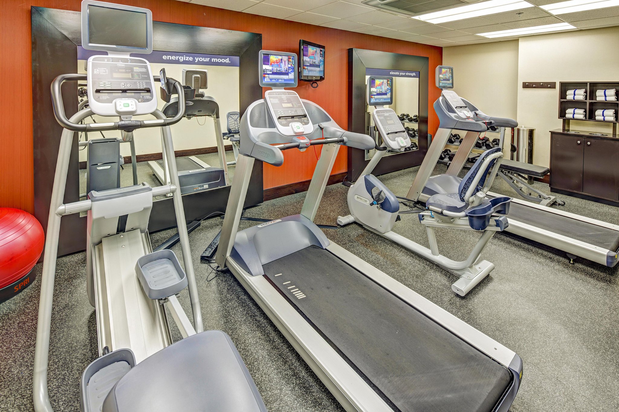 Hampton Inn & Suites Cleveland Airport Hampton Inn & Suites Cleveland Airport