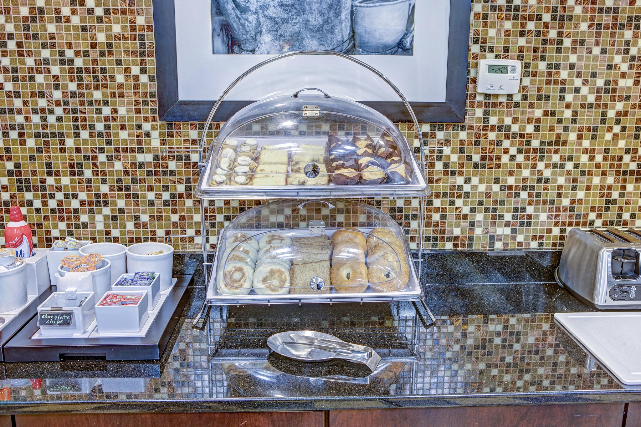 Hampton Inn & Suites Cleveland Airport Hampton Inn & Suites Cleveland Airport