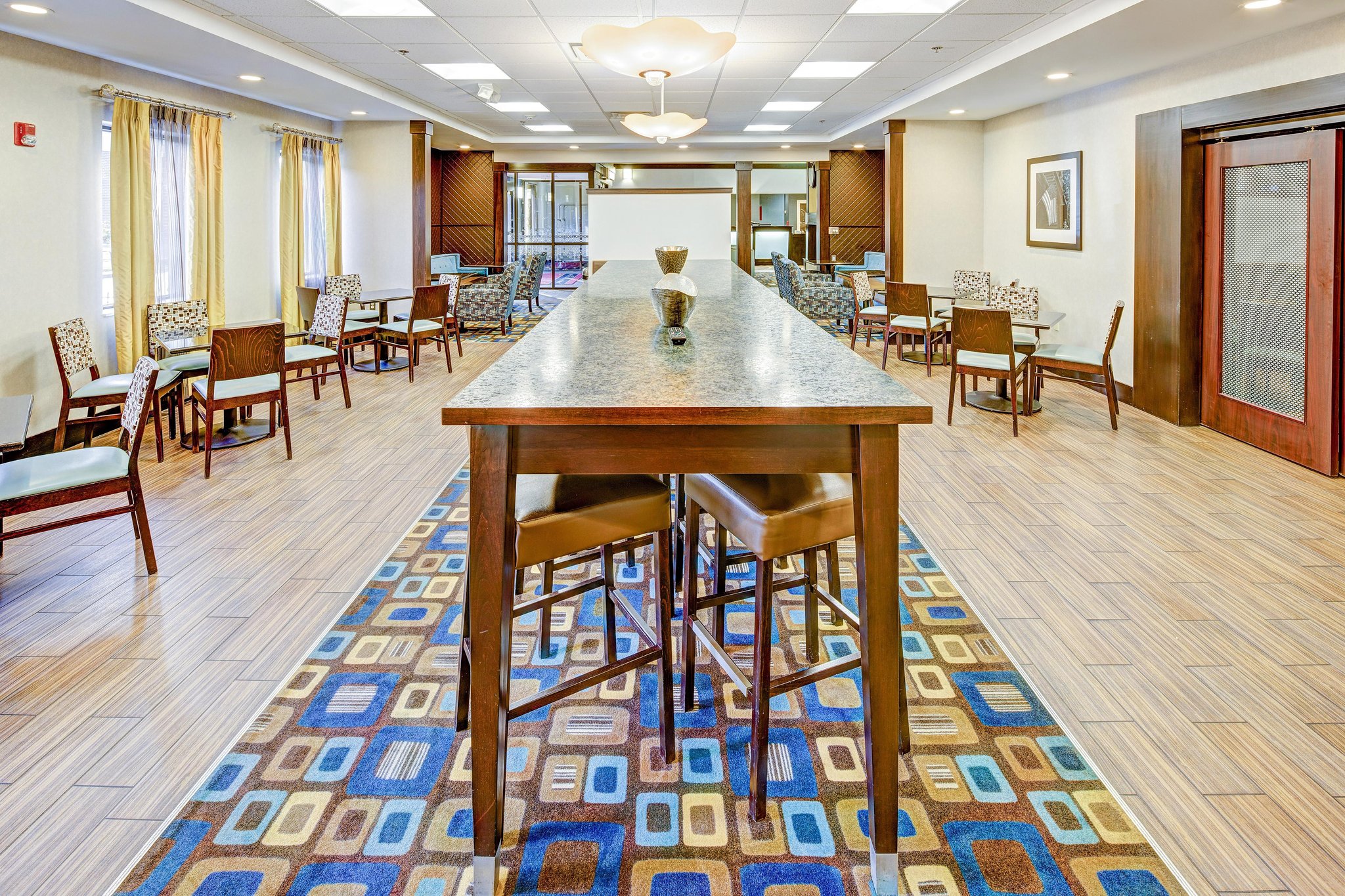 Hampton Inn & Suites Cleveland Airport Hampton Inn & Suites Cleveland Airport