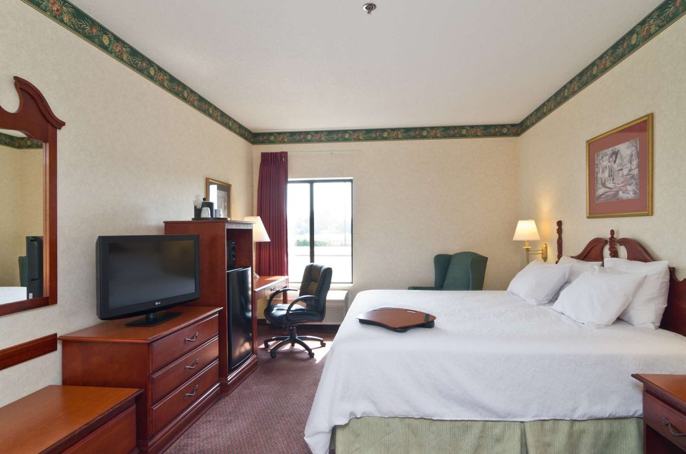 Spark by Hilton Newcomerstown Spark by Hilton Newcomerstown