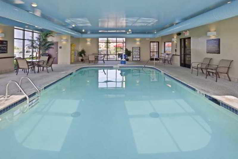 Hampton Inn & Suites Toledo-Perrysburg Hampton Inn & Suites Toledo-Perrysburg