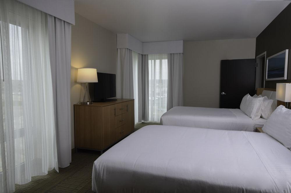 Holiday Inn Cincinnati N - West Chester Holiday Inn Cincinnati N - West Chester