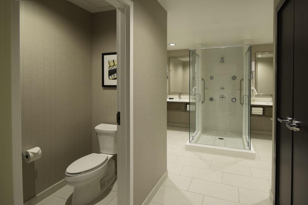 Holiday Inn Cincinnati N - West Chester Holiday Inn Cincinnati N - West Chester