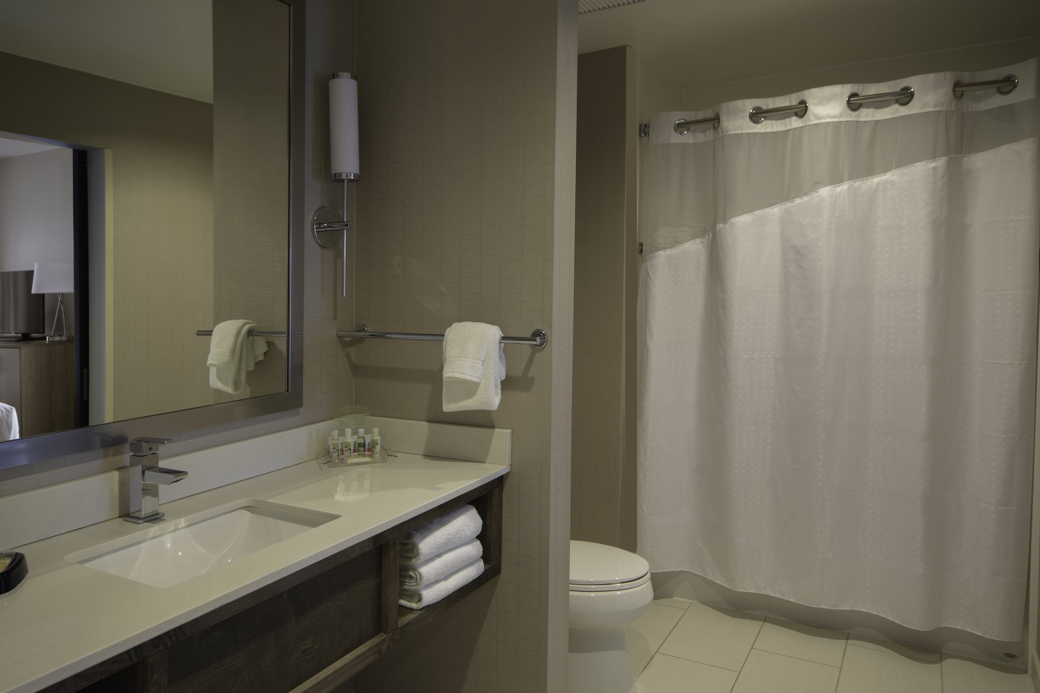 Holiday Inn Cincinnati N - West Chester Holiday Inn Cincinnati N - West Chester