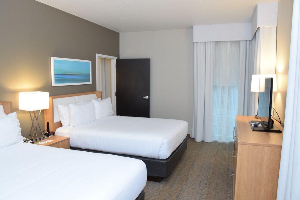 Holiday Inn Cincinnati N - West Chester Holiday Inn Cincinnati N - West Chester