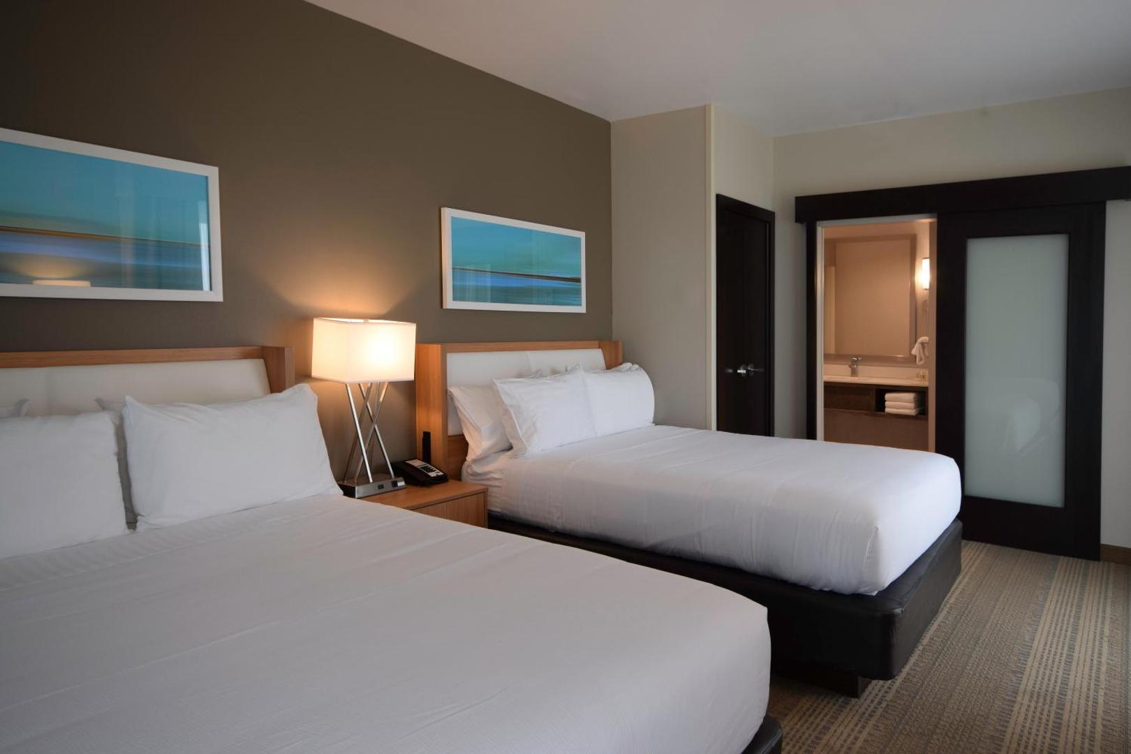 Holiday Inn Cincinnati N - West Chester Holiday Inn Cincinnati N - West Chester