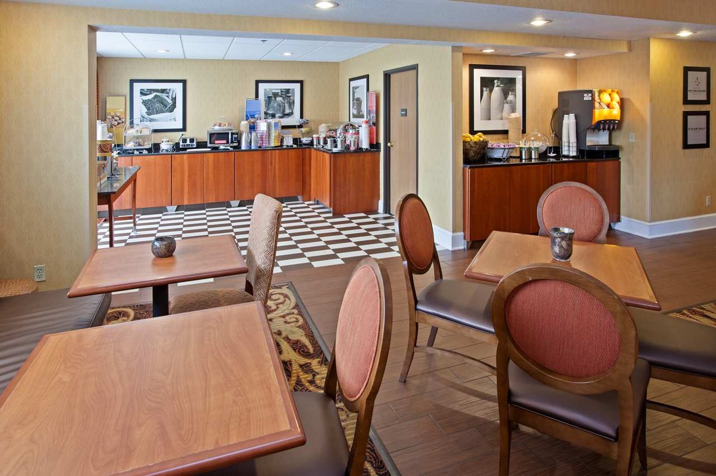 Hampton Inn Youngstown-West I-80 Hampton Inn Youngstown-West I-80
