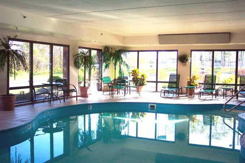 Hampton Inn Youngstown-West I-80 Hampton Inn Youngstown-West I-80