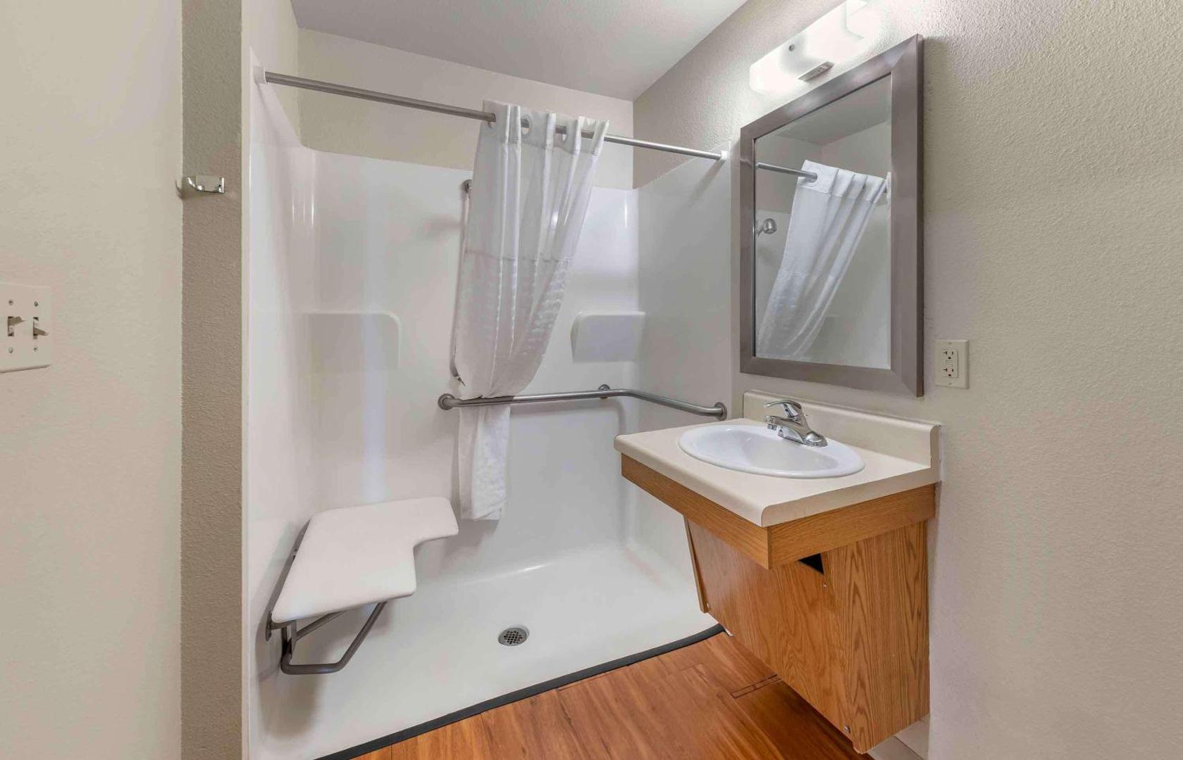 Extended Stay America Select Suites Oklahoma City Norman Extended Stay America Select Suites Oklahoma City Norman