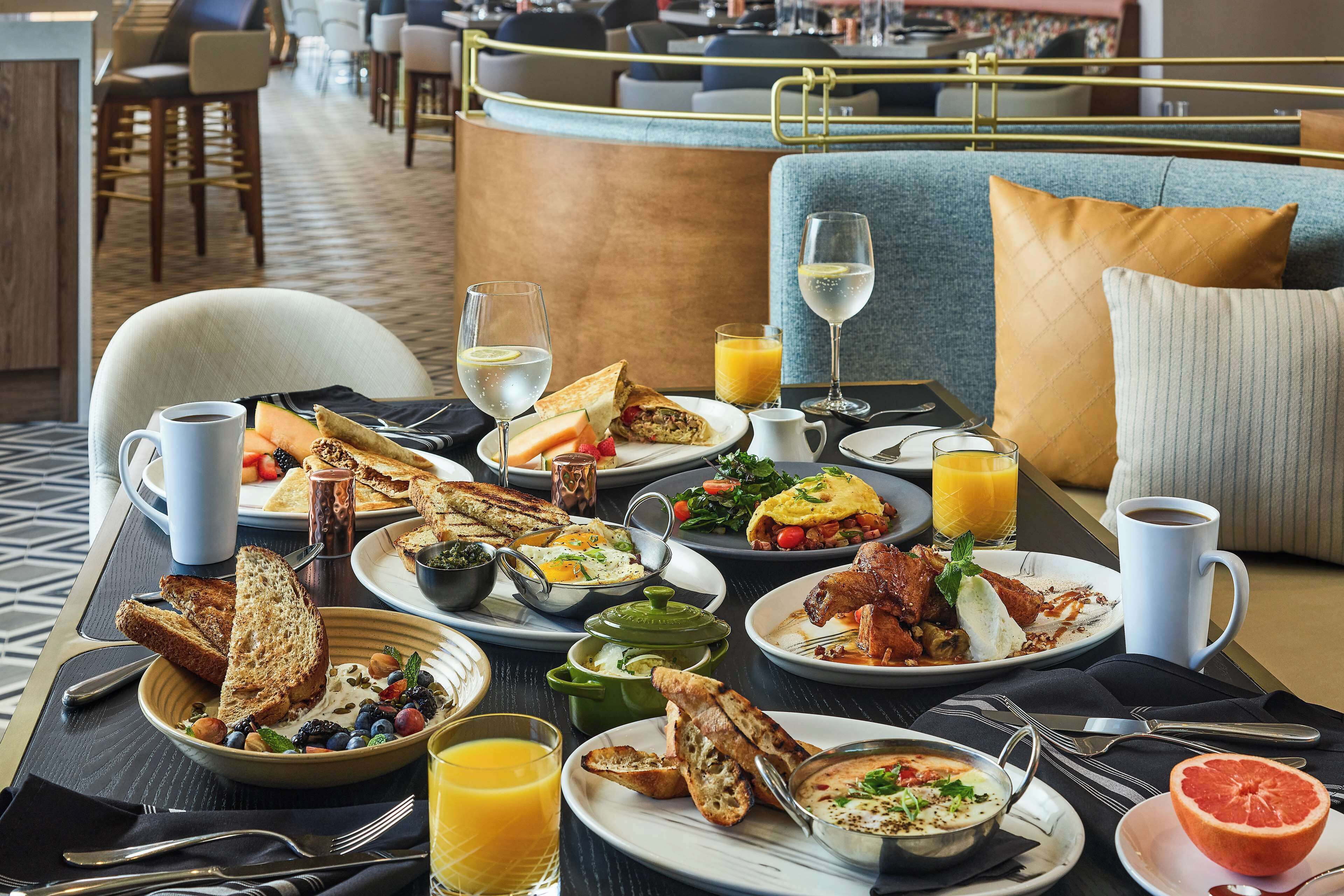 Lively Hotel on OAK Oklahoma City Tapestry by Hilton