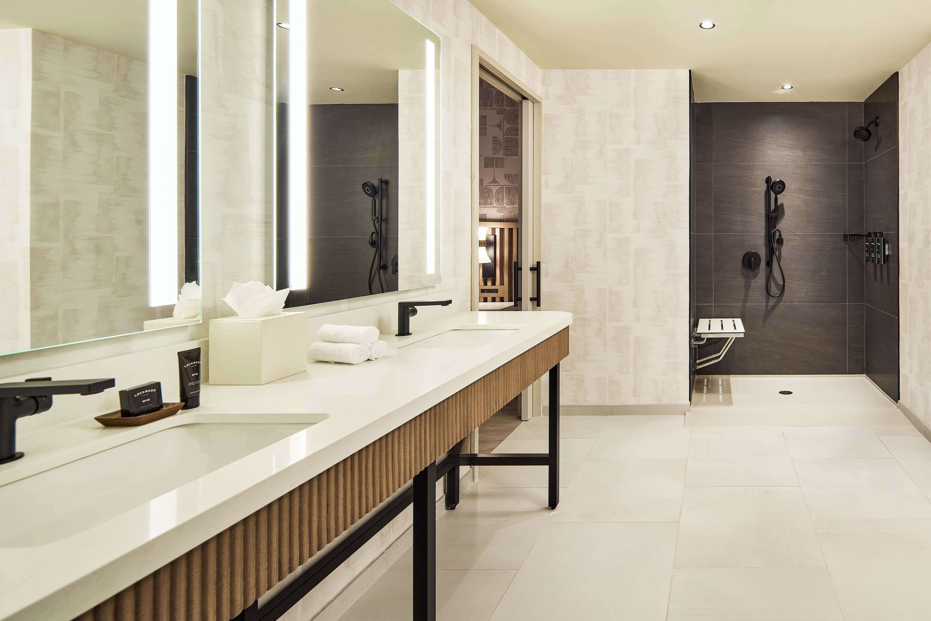 Lively Hotel on OAK Oklahoma City Tapestry by Hilton