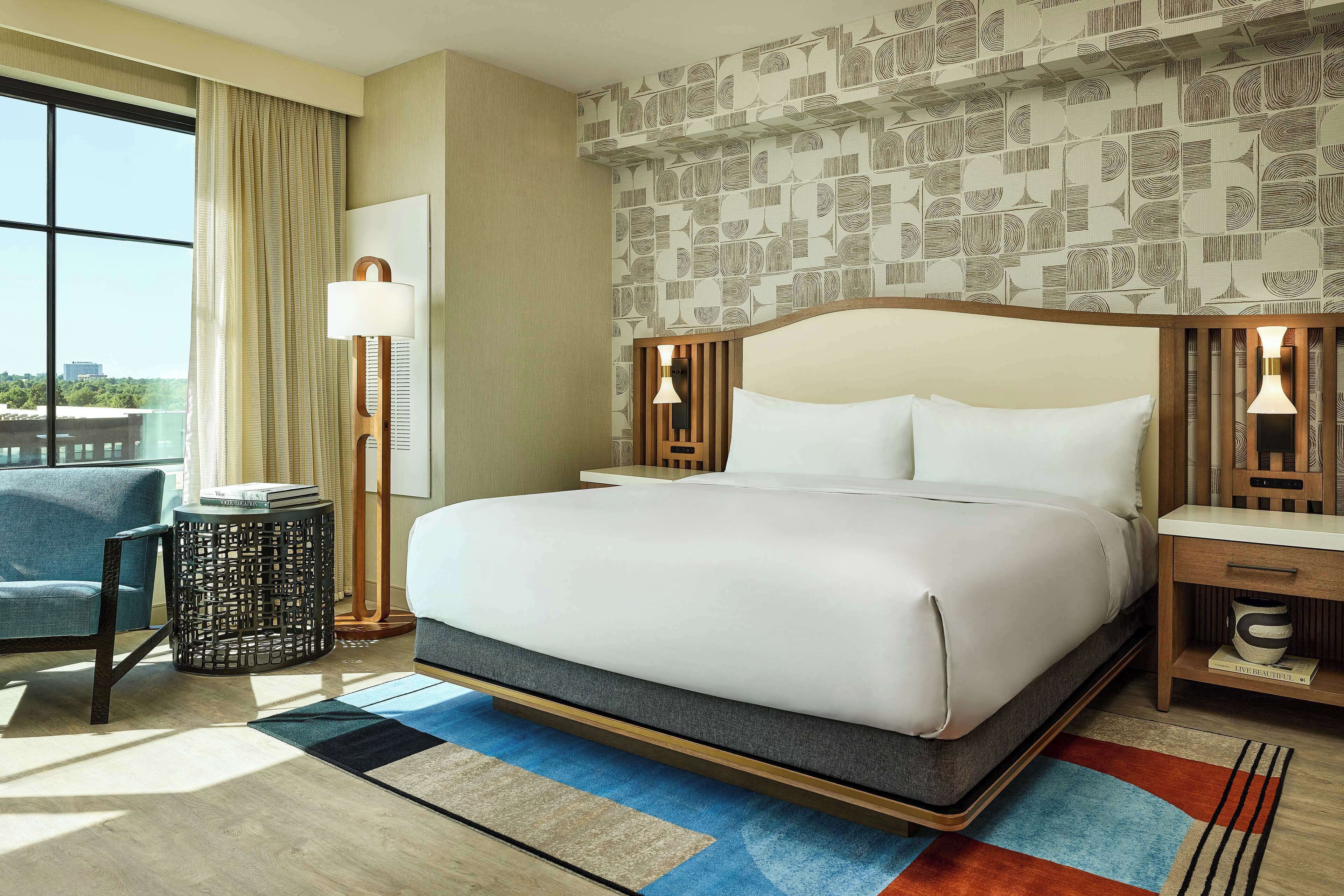 Lively Hotel on OAK Oklahoma City Tapestry by Hilton