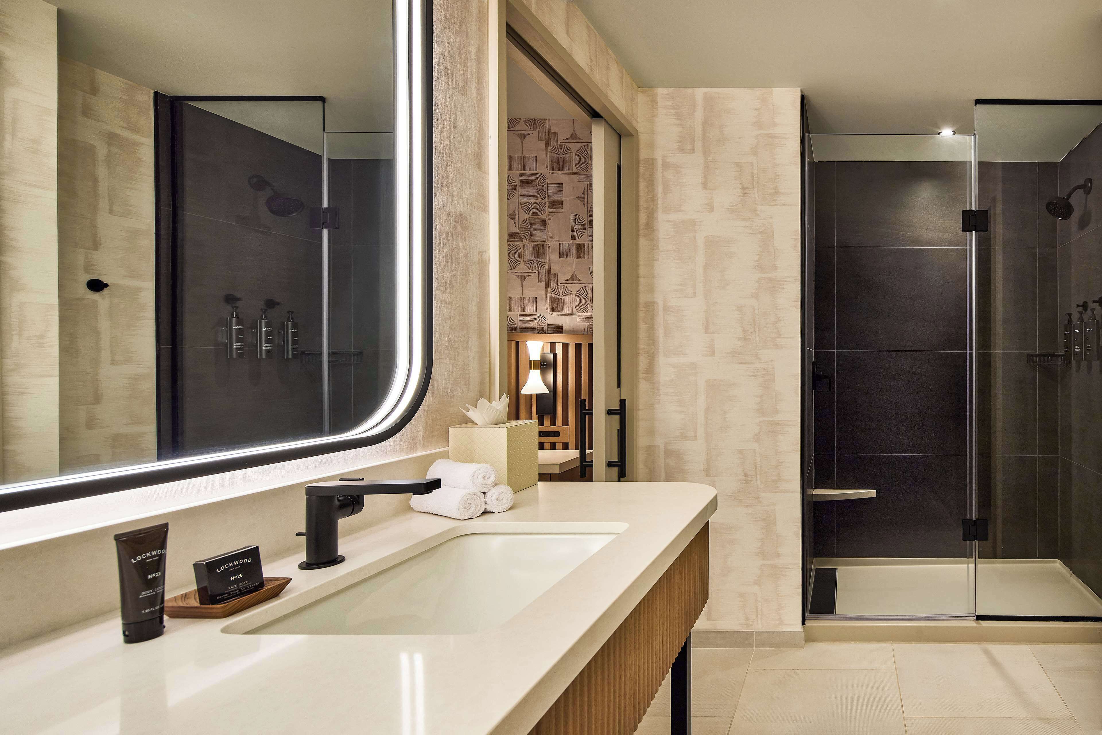 Lively Hotel on OAK Oklahoma City Tapestry by Hilton