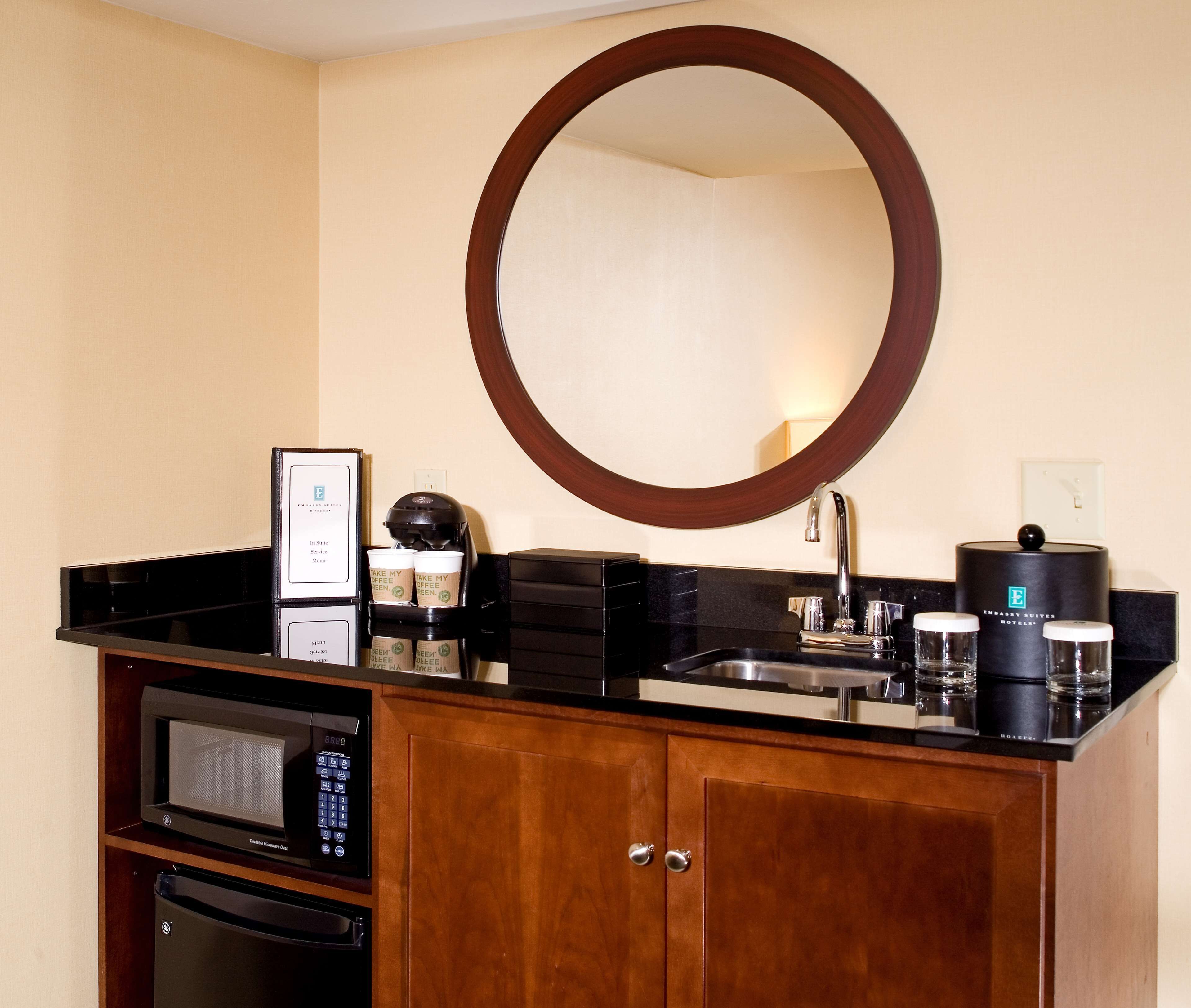 Embassy Suites Tulsa I-44 Embassy Suites Tulsa I-44