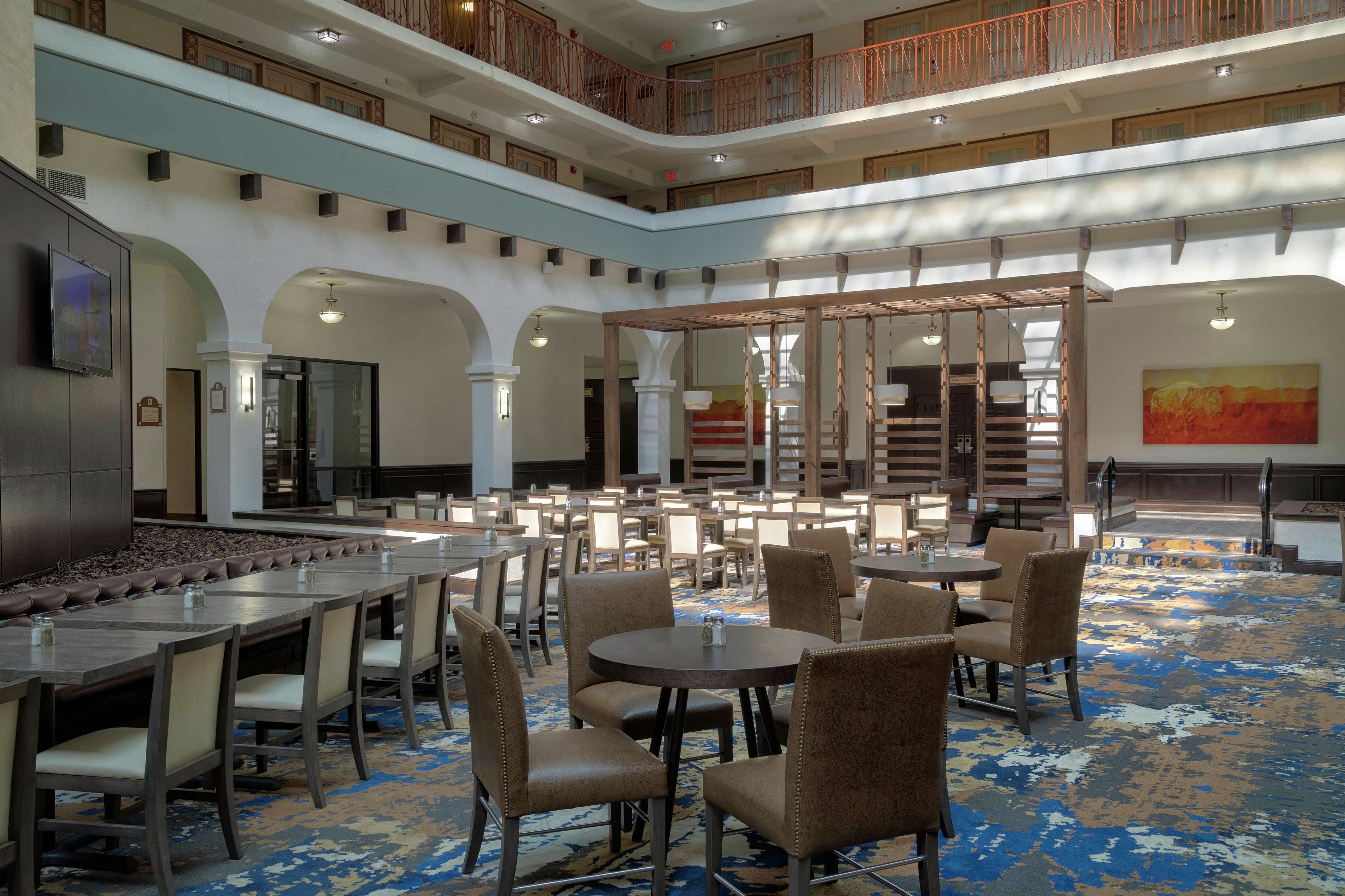 Embassy Suites Tulsa I-44 Embassy Suites Tulsa I-44