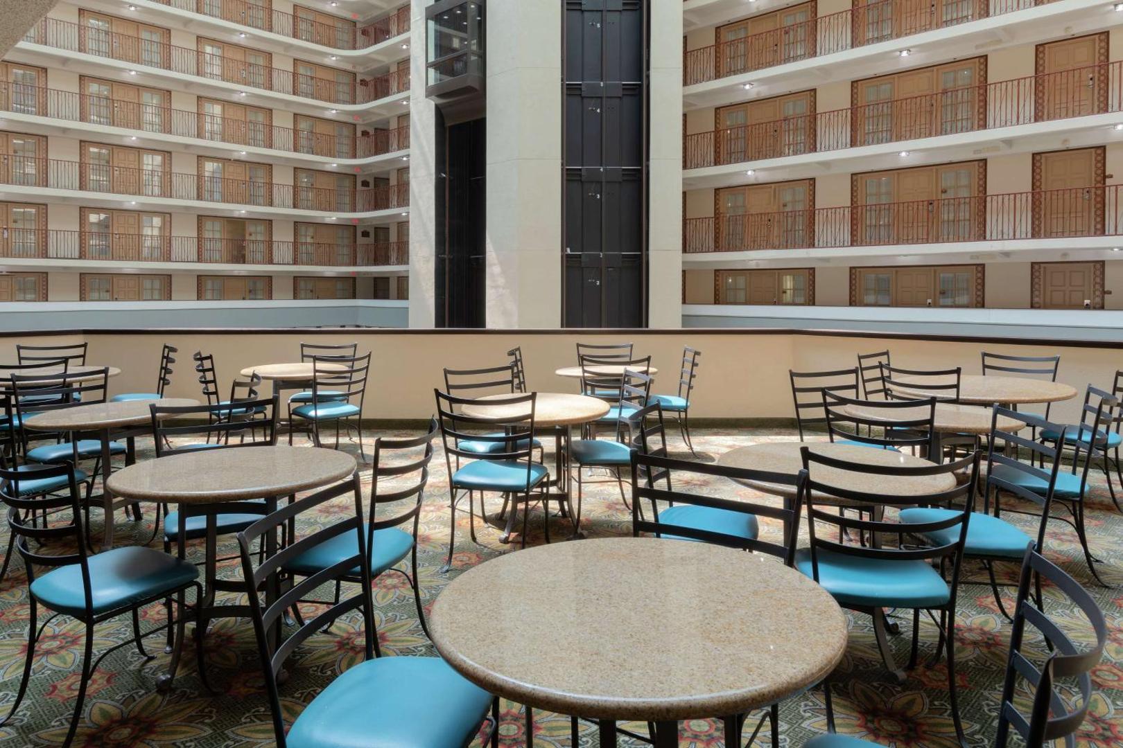 Embassy Suites Tulsa I-44 Embassy Suites Tulsa I-44
