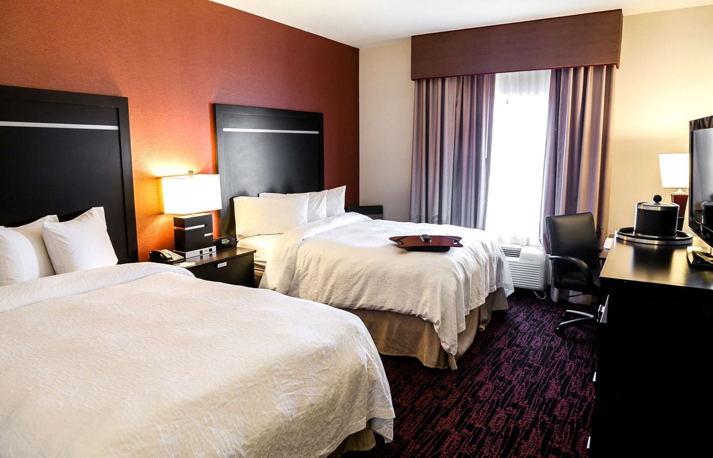 Hampton Inn & Suites Tulsa/Central Hampton Inn & Suites Tulsa/Central