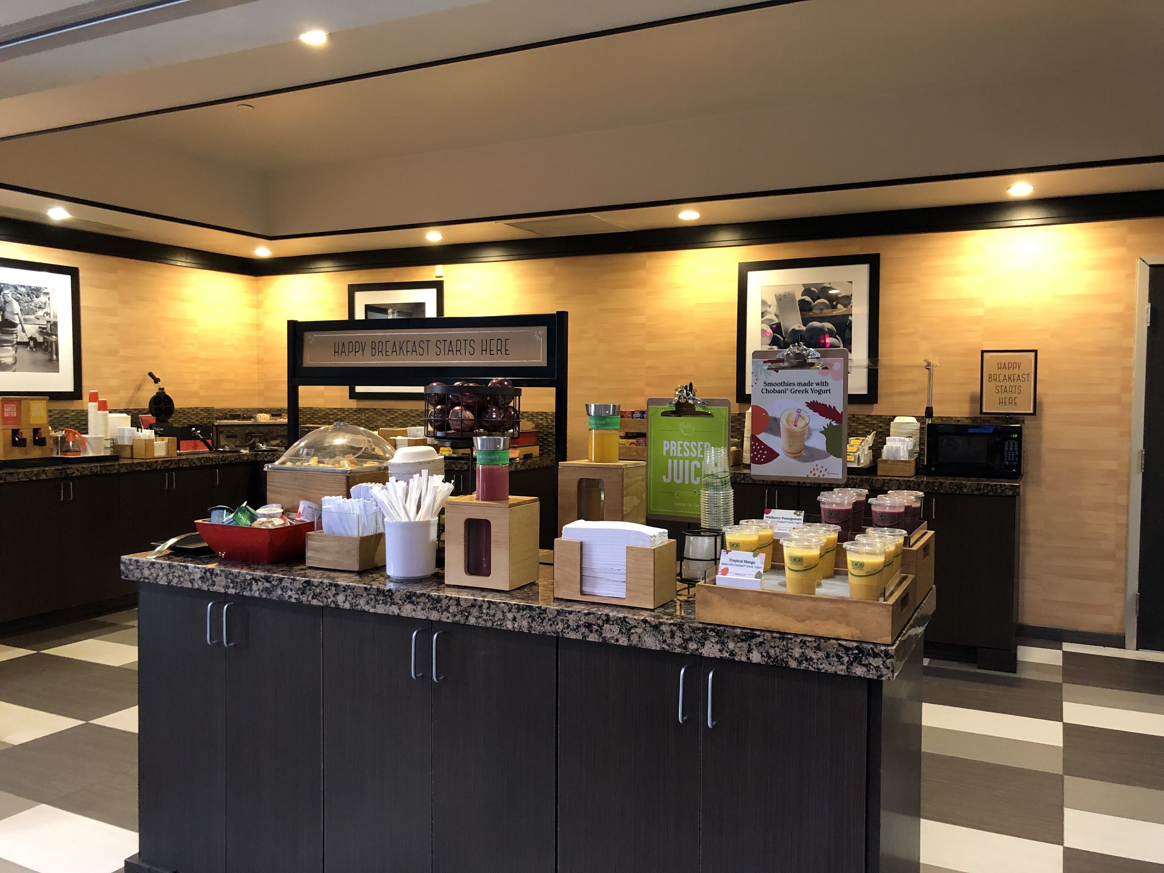 Hampton Inn & Suites Tulsa/Central Hampton Inn & Suites Tulsa/Central