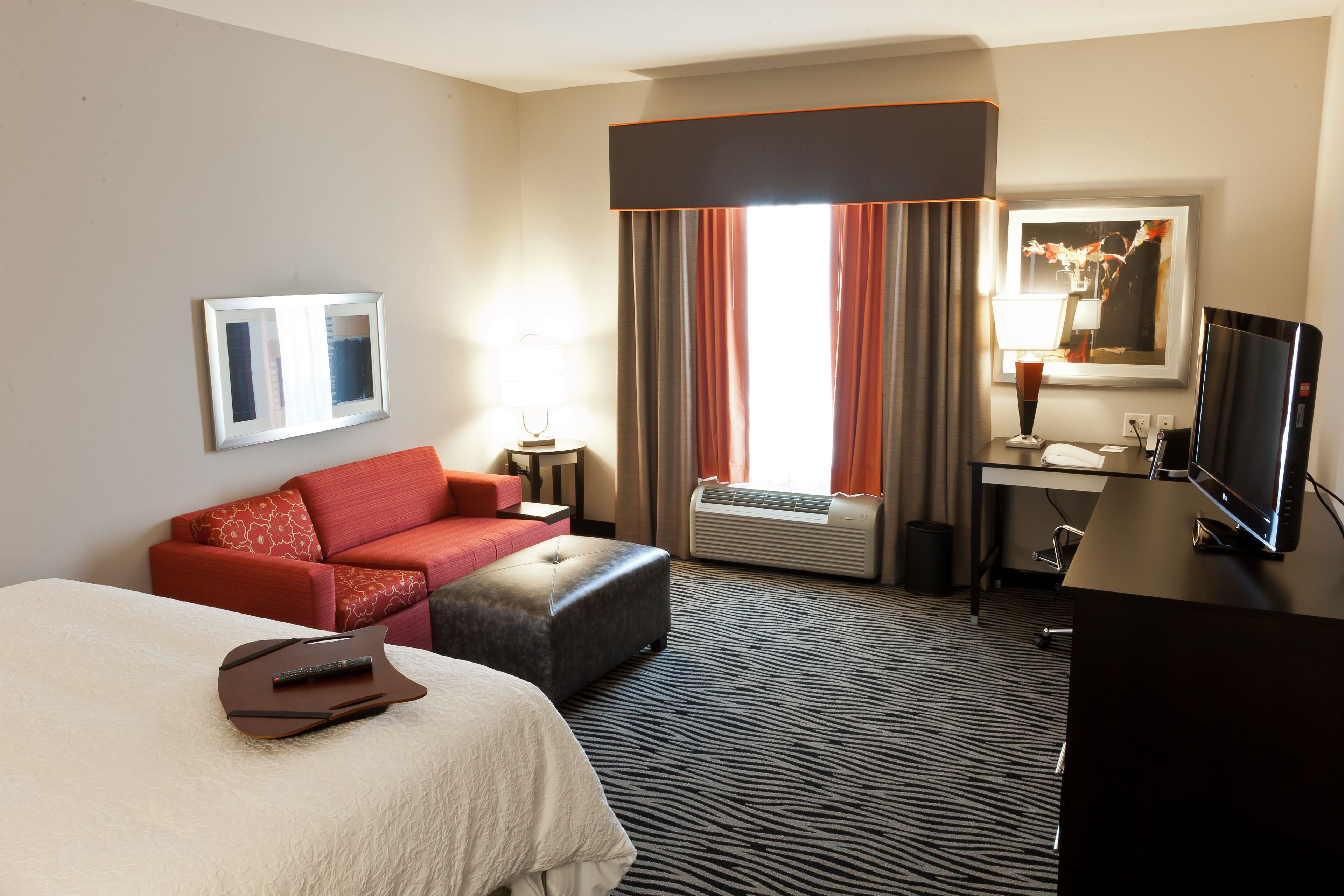 Hampton Inn & Suites Tulsa/Central Hampton Inn & Suites Tulsa/Central