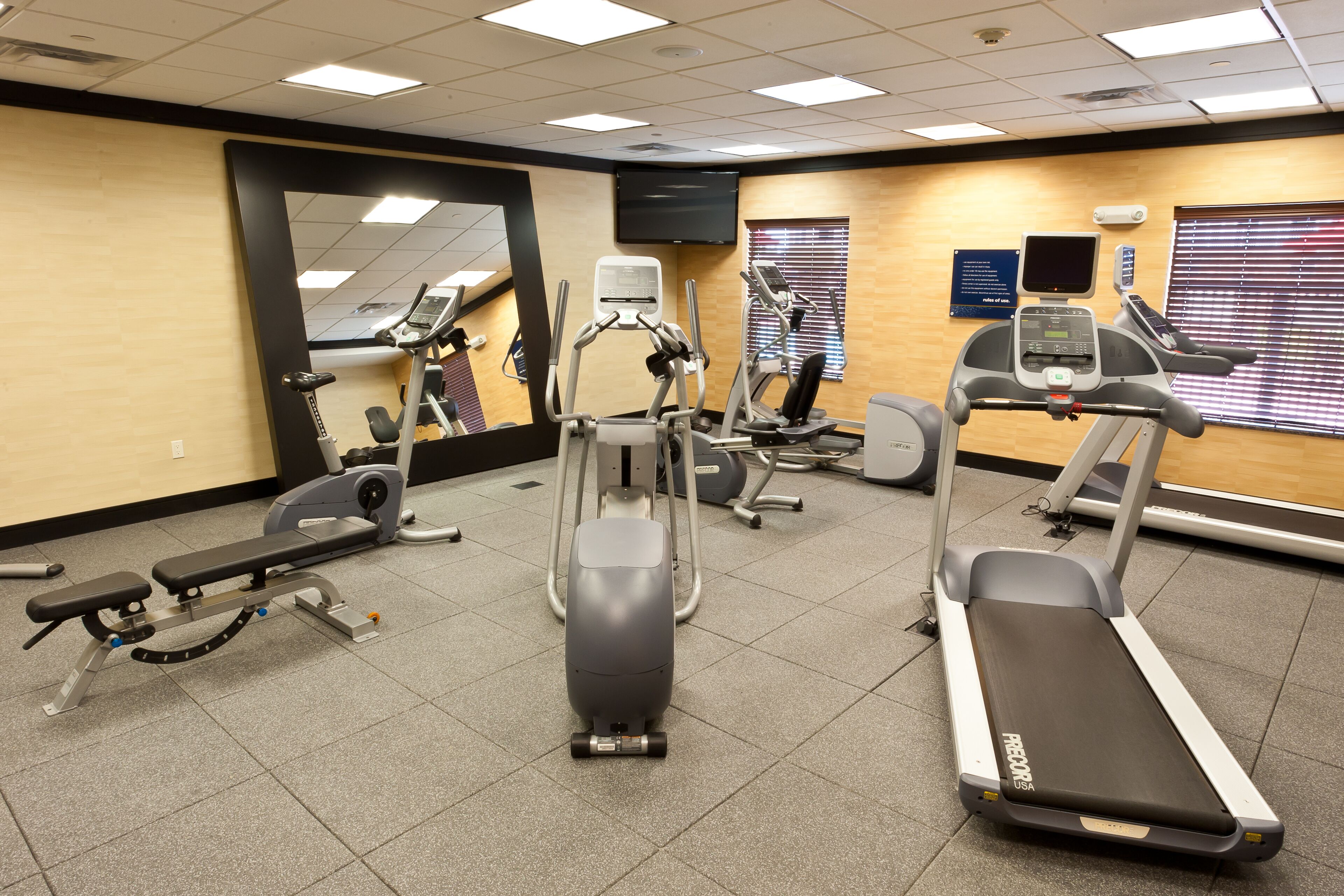 Hampton Inn & Suites Tulsa/Central Hampton Inn & Suites Tulsa/Central
