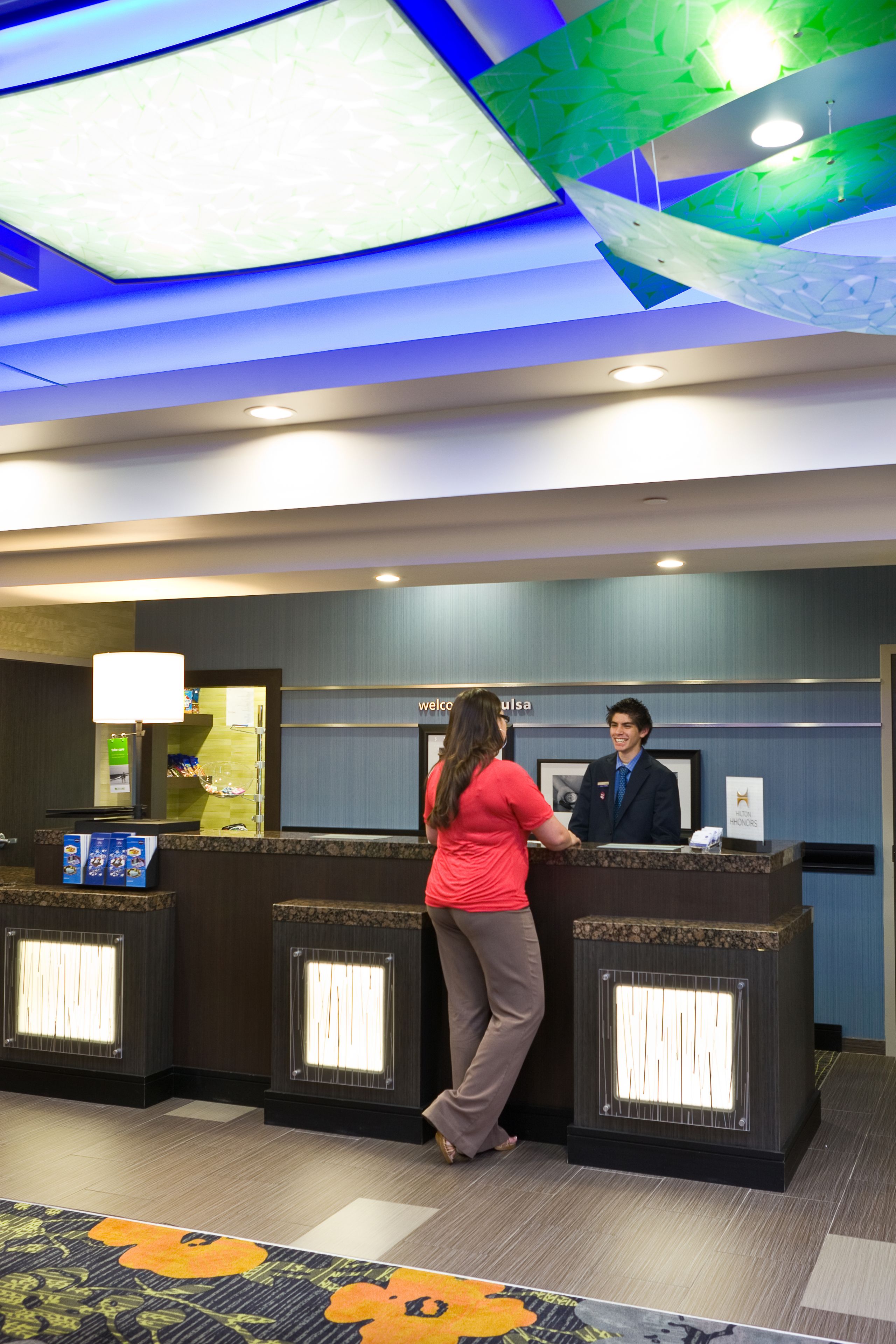 Hampton Inn & Suites Tulsa/Central Hampton Inn & Suites Tulsa/Central