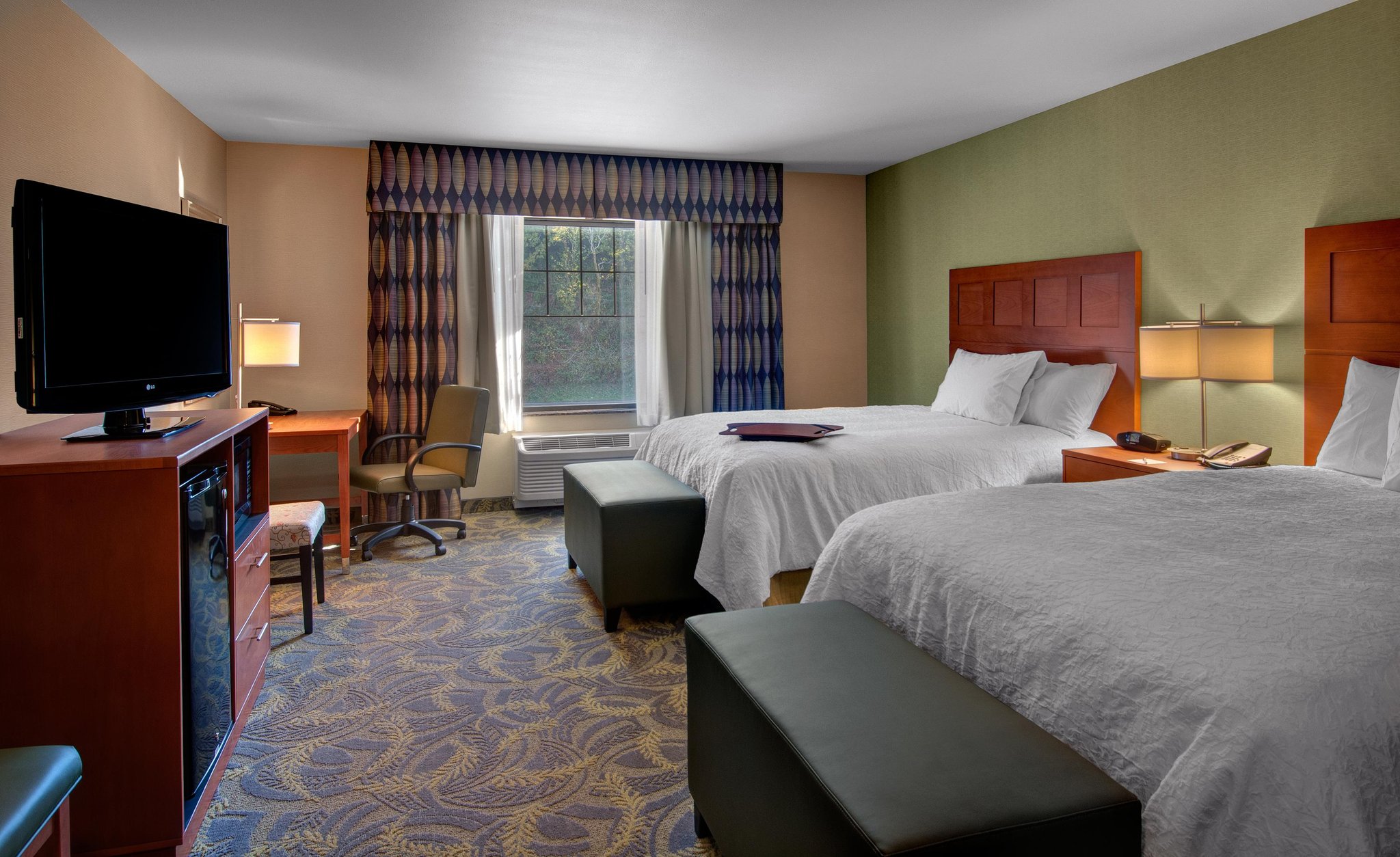 Hampton Inn & Suites Astoria Hampton Inn & Suites Astoria
