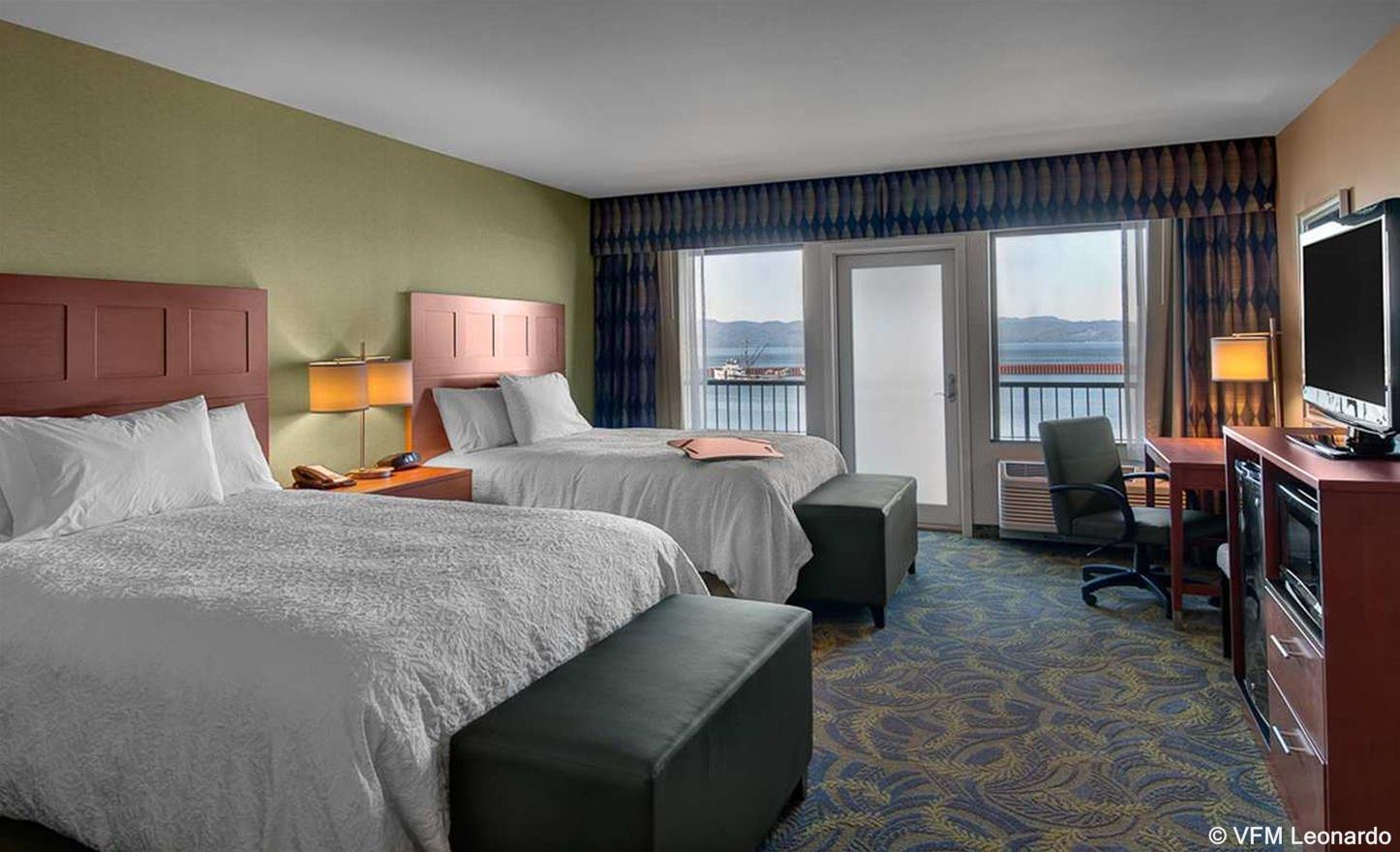 Hampton Inn & Suites Astoria Hampton Inn & Suites Astoria