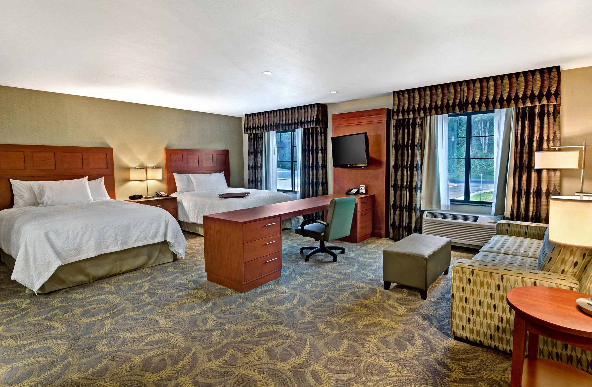 Hampton Inn & Suites Astoria Hampton Inn & Suites Astoria