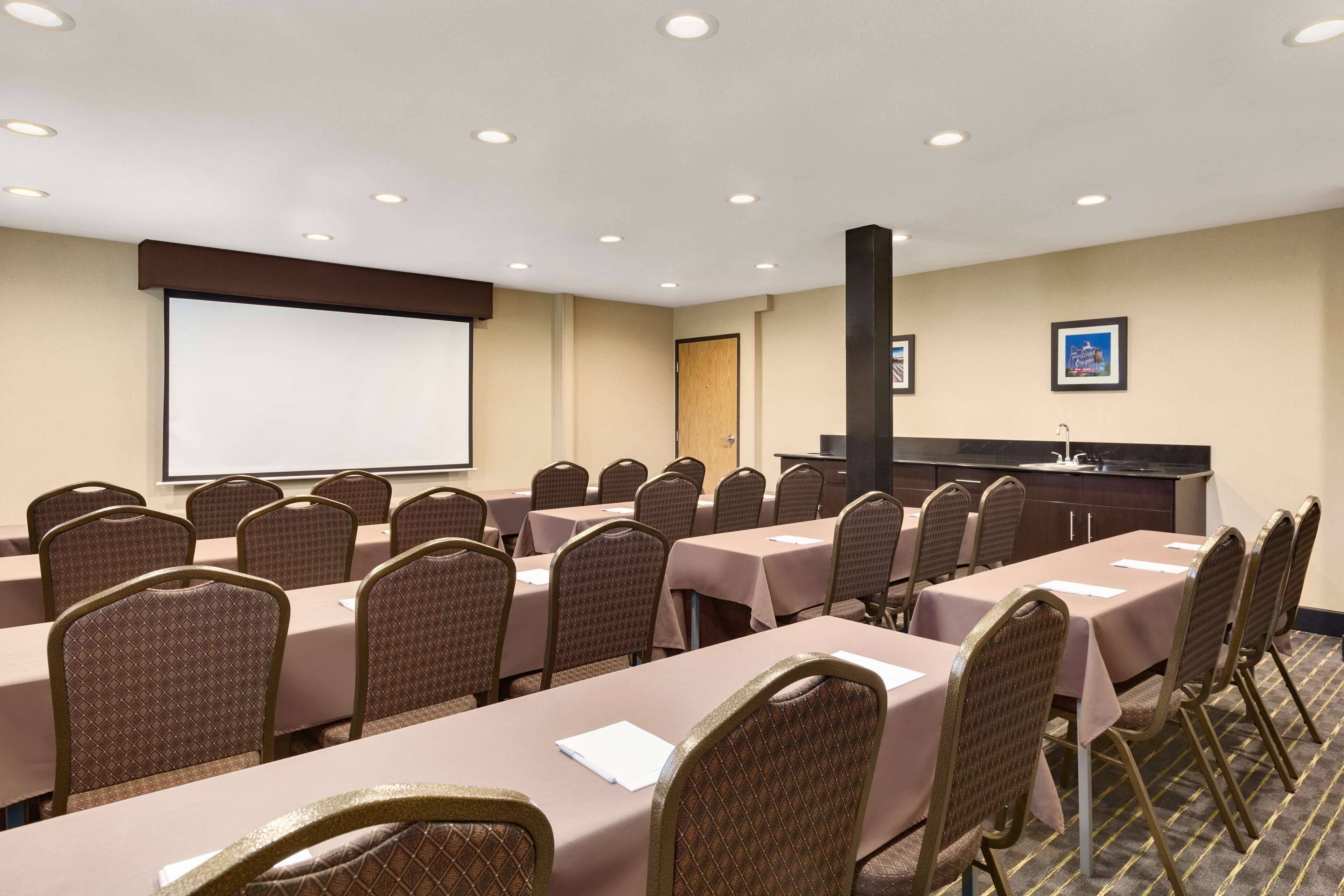 Hampton Inn Portland/Clackamas Hampton Inn Portland/Clackamas