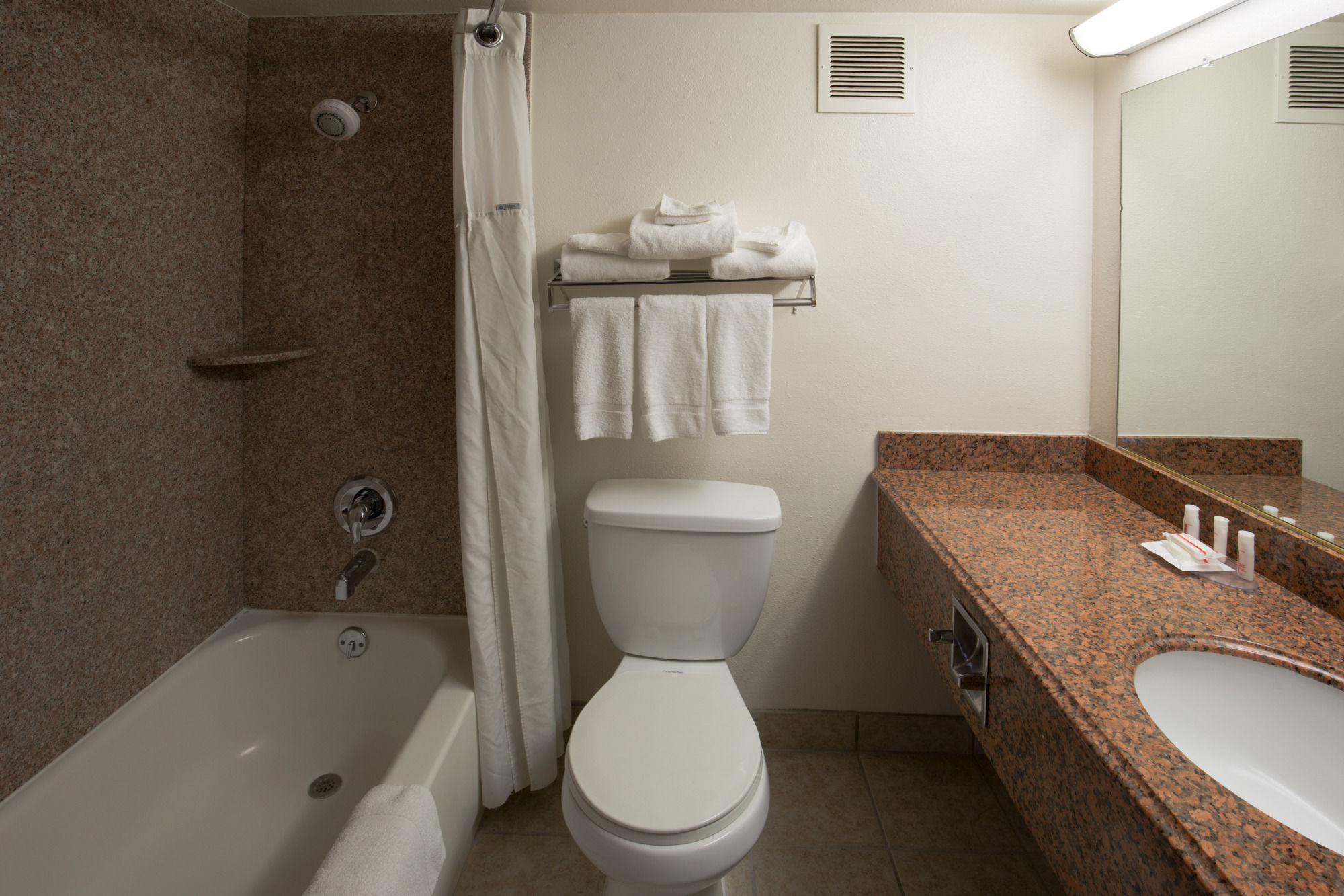 Ramada by Wyndham Medford Hotel & Conference Center Ramada by Wyndham Medford Hotel & Conference Center